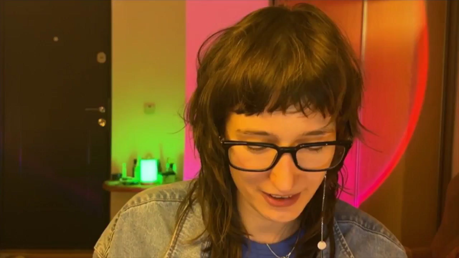 Gallery image thumbnail from LoooneyTunes's myfreecams stream on, 02/25/2025, 20:20 image 5 of 20