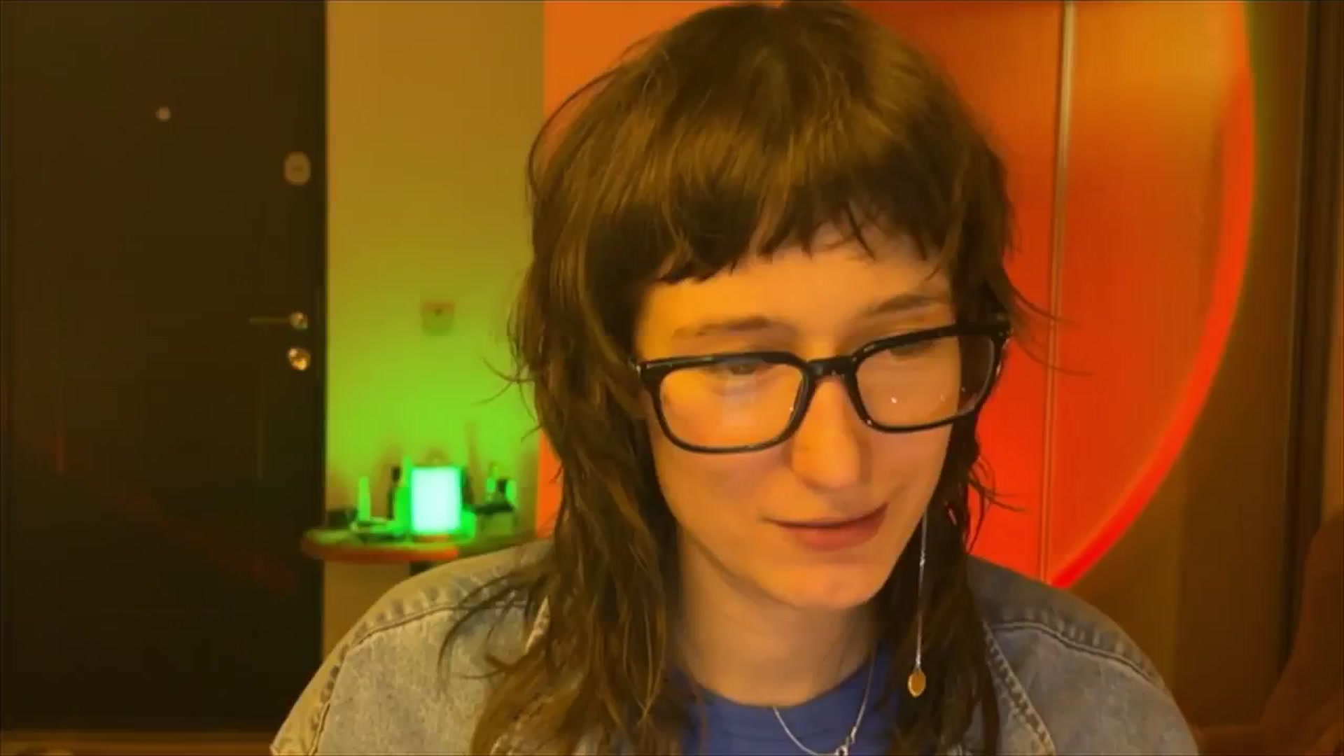 Gallery image thumbnail from LoooneyTunes's myfreecams stream on, 02/25/2025, 20:20 image 4 of 20