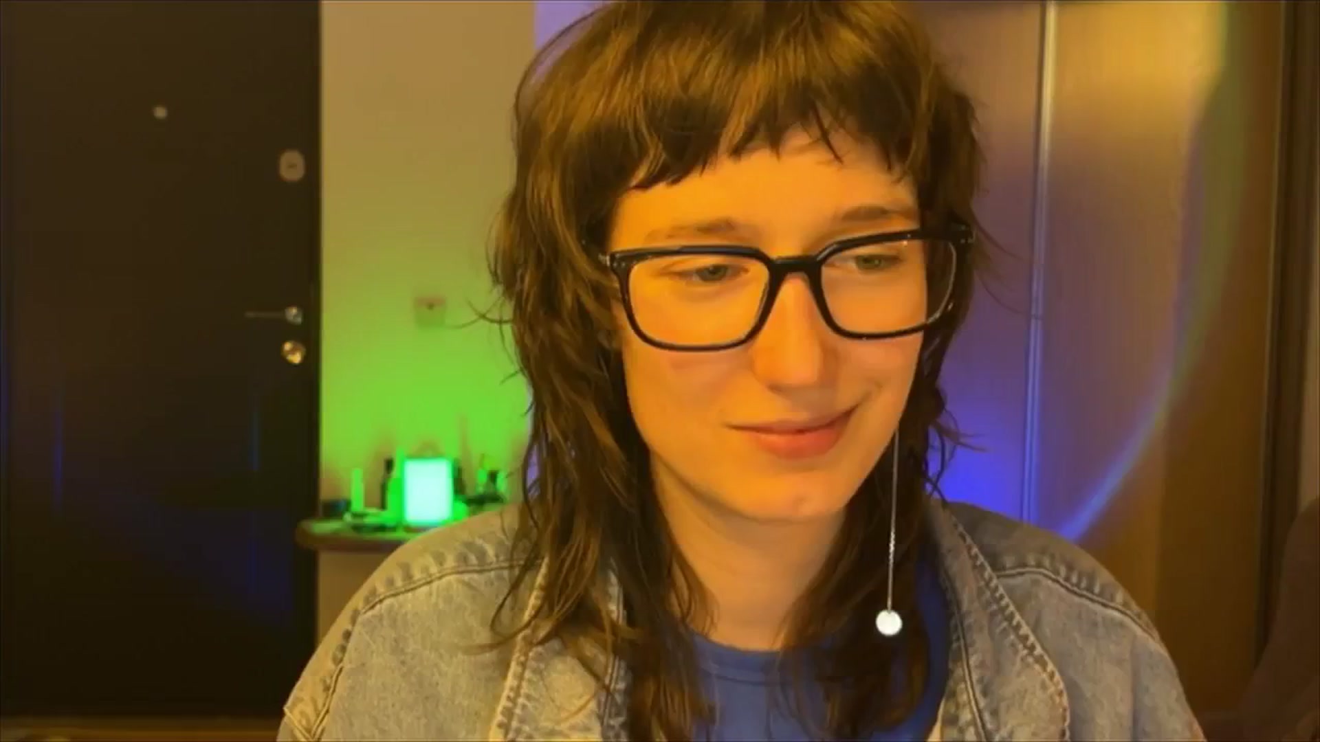 Gallery image thumbnail from LoooneyTunes's myfreecams stream on, 02/25/2025, 20:20 image 2 of 20