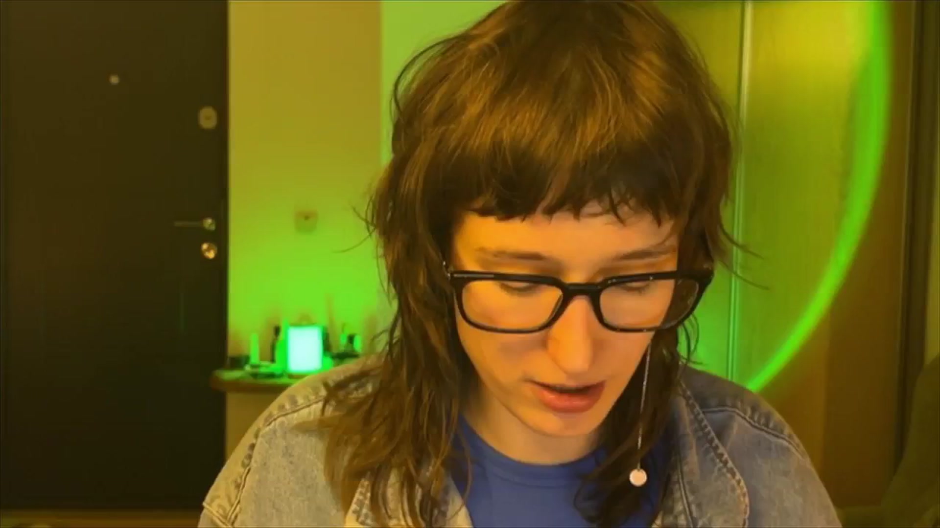 Gallery image thumbnail from LoooneyTunes's myfreecams stream on, 02/25/2025, 20:20 image 3 of 20