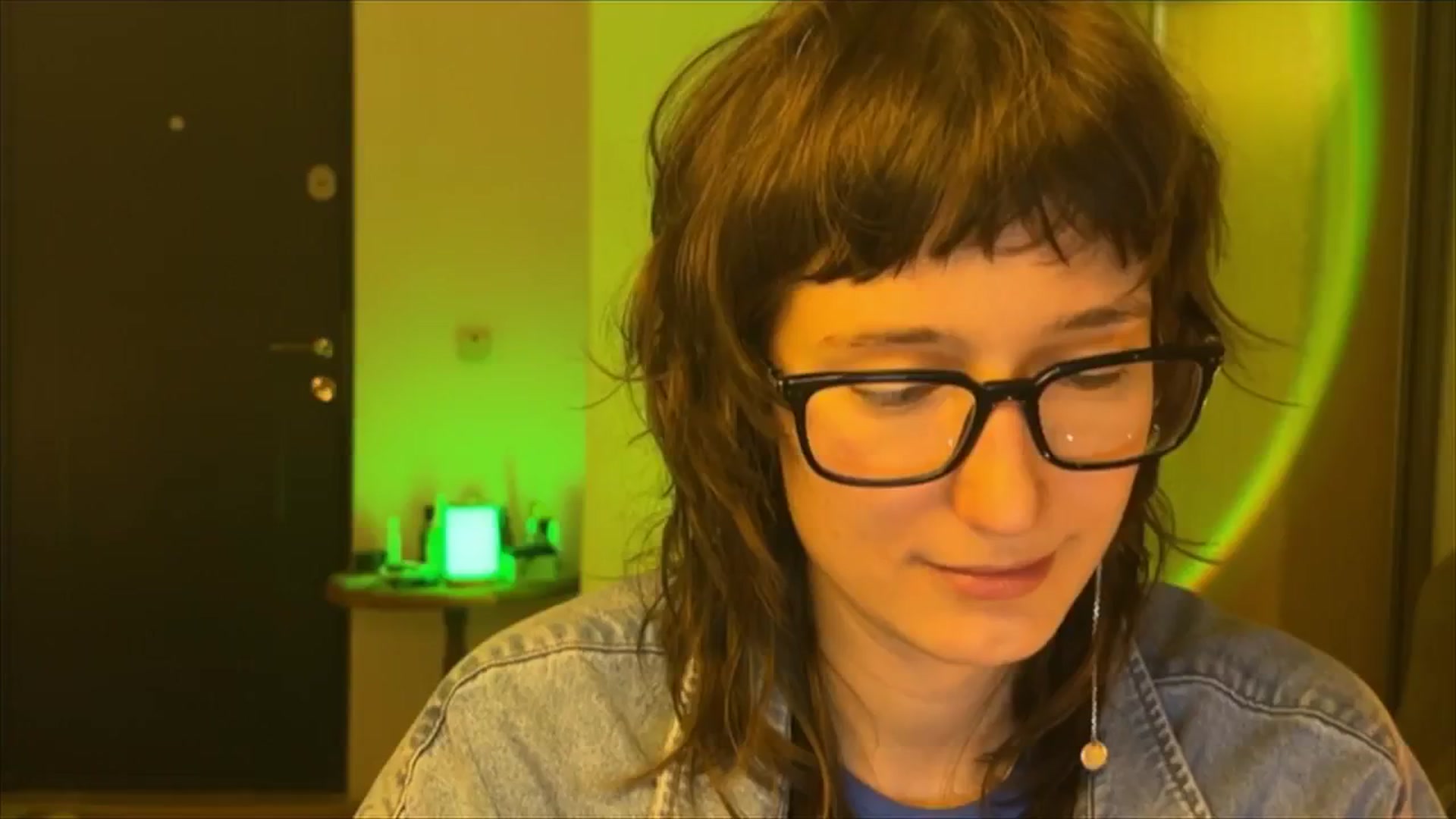 Gallery image thumbnail from LoooneyTunes's myfreecams stream on, 02/25/2025, 20:20 image 11 of 20