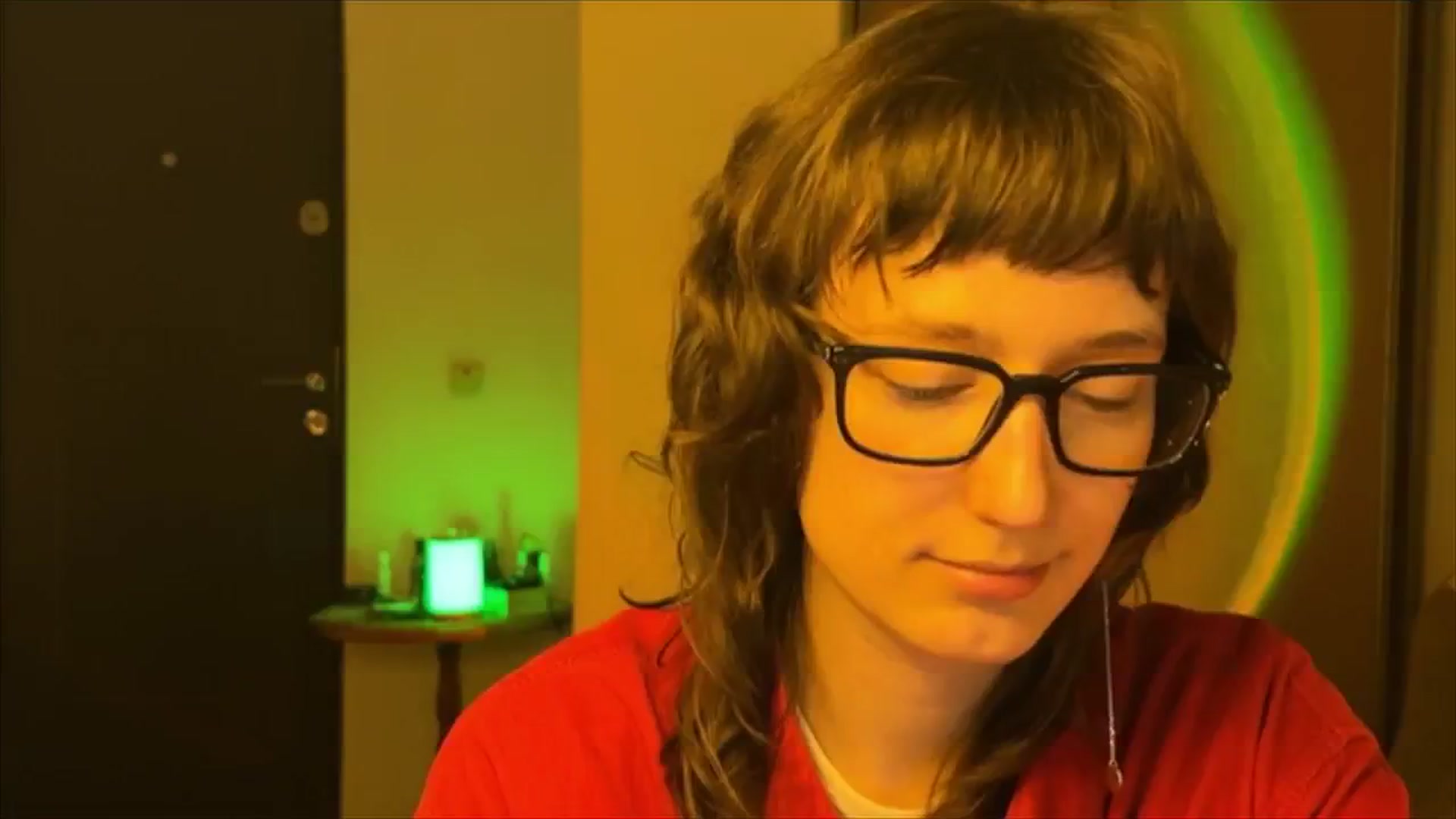 Gallery image thumbnail from LoooneyTunes's myfreecams stream on, 02/27/2025, 20:41 image 2 of 20