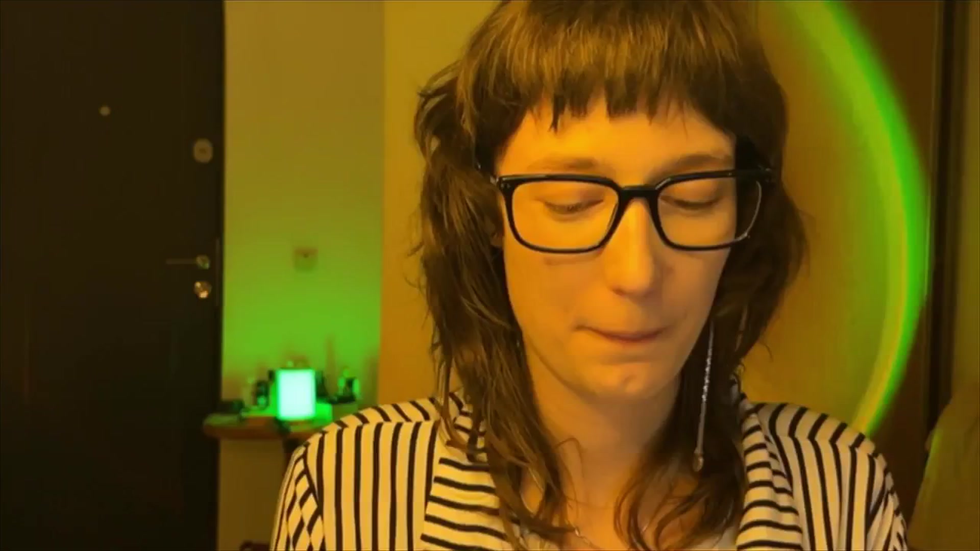 Gallery image thumbnail from LoooneyTunes's myfreecams stream on, 03/01/2025, 20:52 image 8 of 20