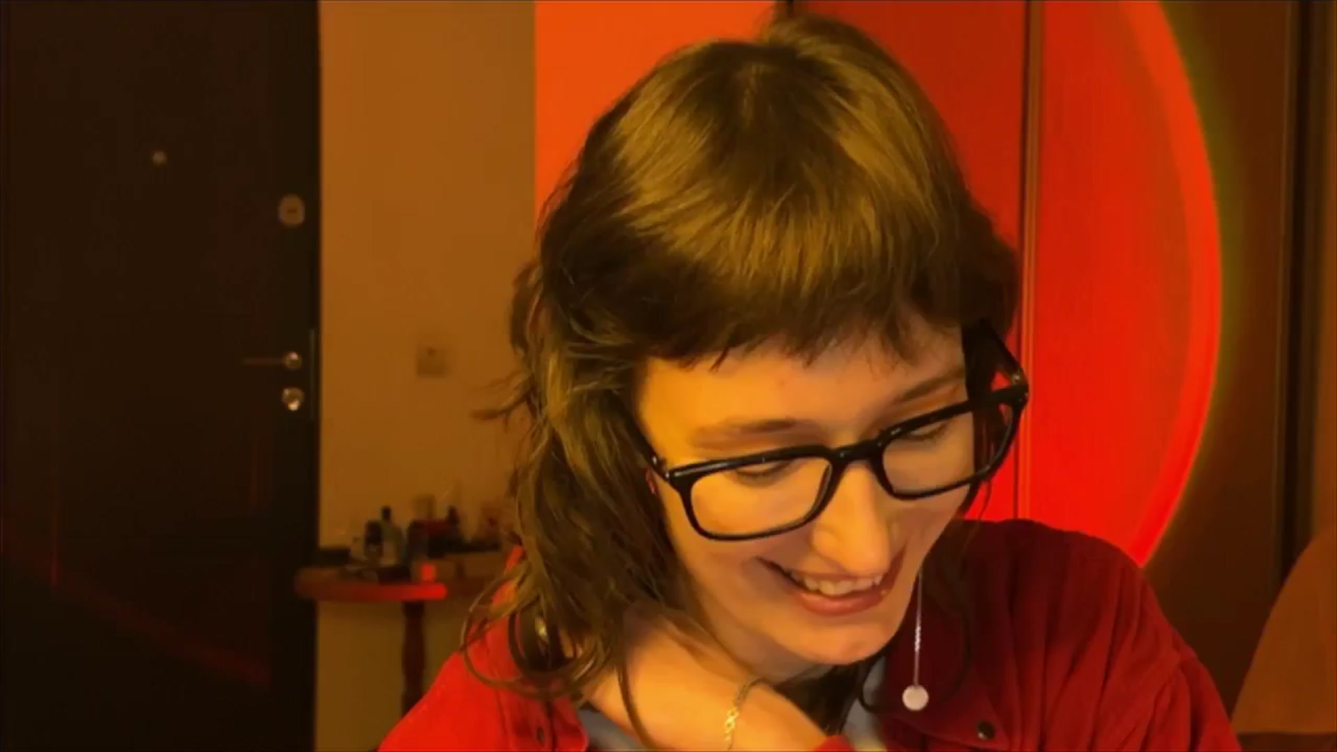 Gallery image thumbnail from LoooneyTunes's myfreecams stream on, 03/02/2025, 23:21 image 16 of 20
