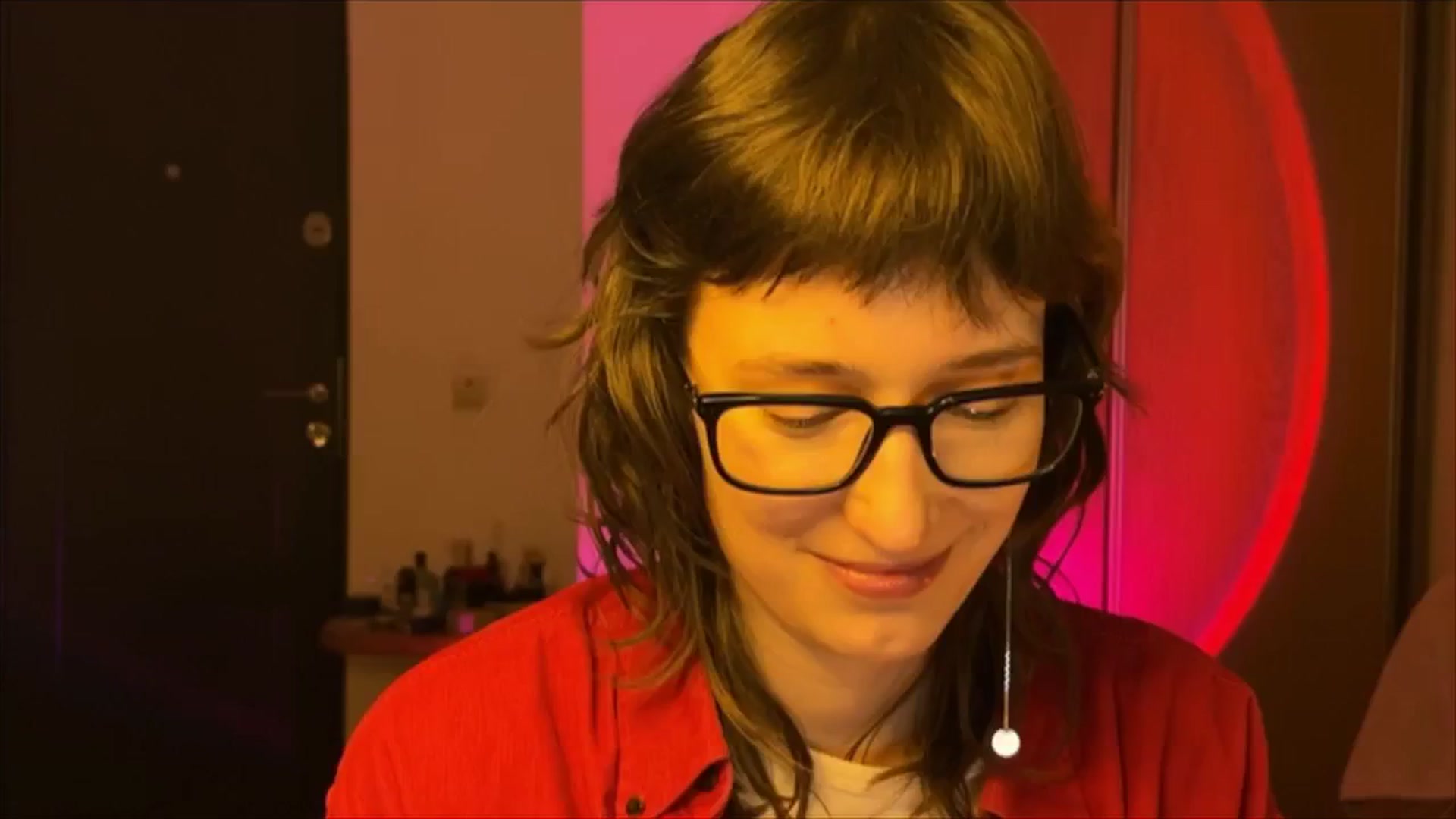 Gallery image thumbnail from LoooneyTunes's myfreecams stream on, 03/02/2025, 23:21 image 17 of 20