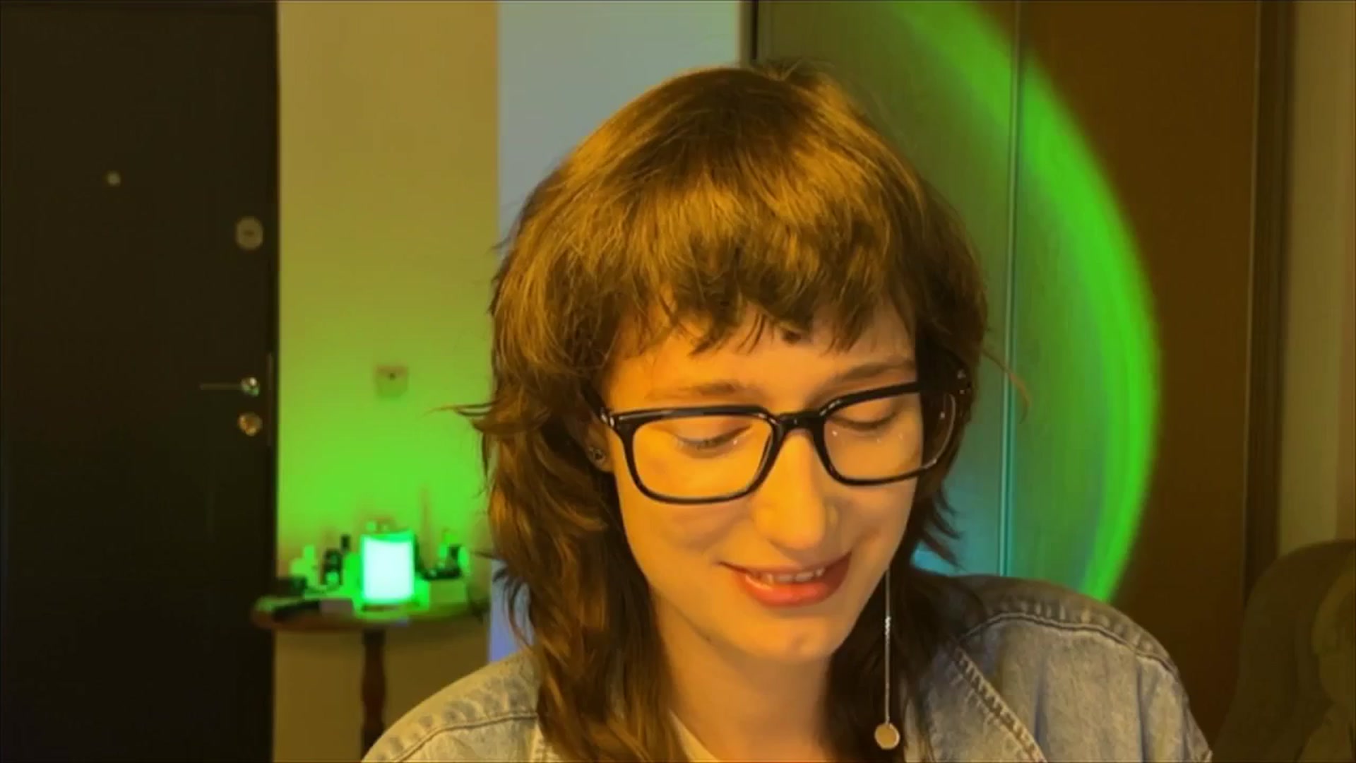 Gallery image thumbnail from LoooneyTunes's myfreecams stream on, 03/03/2025, 20:52 image 2 of 20