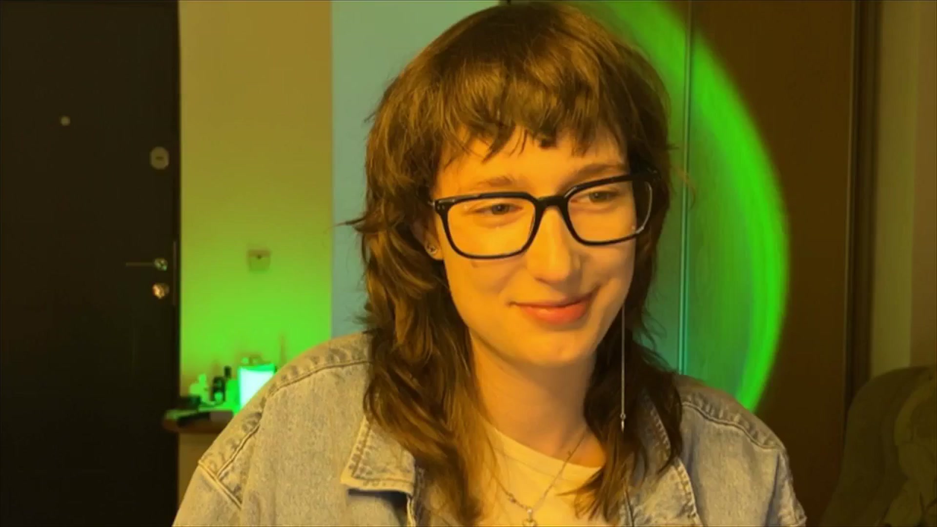 Gallery image thumbnail from LoooneyTunes's myfreecams stream on, 03/03/2025, 22:15 image 6 of 20