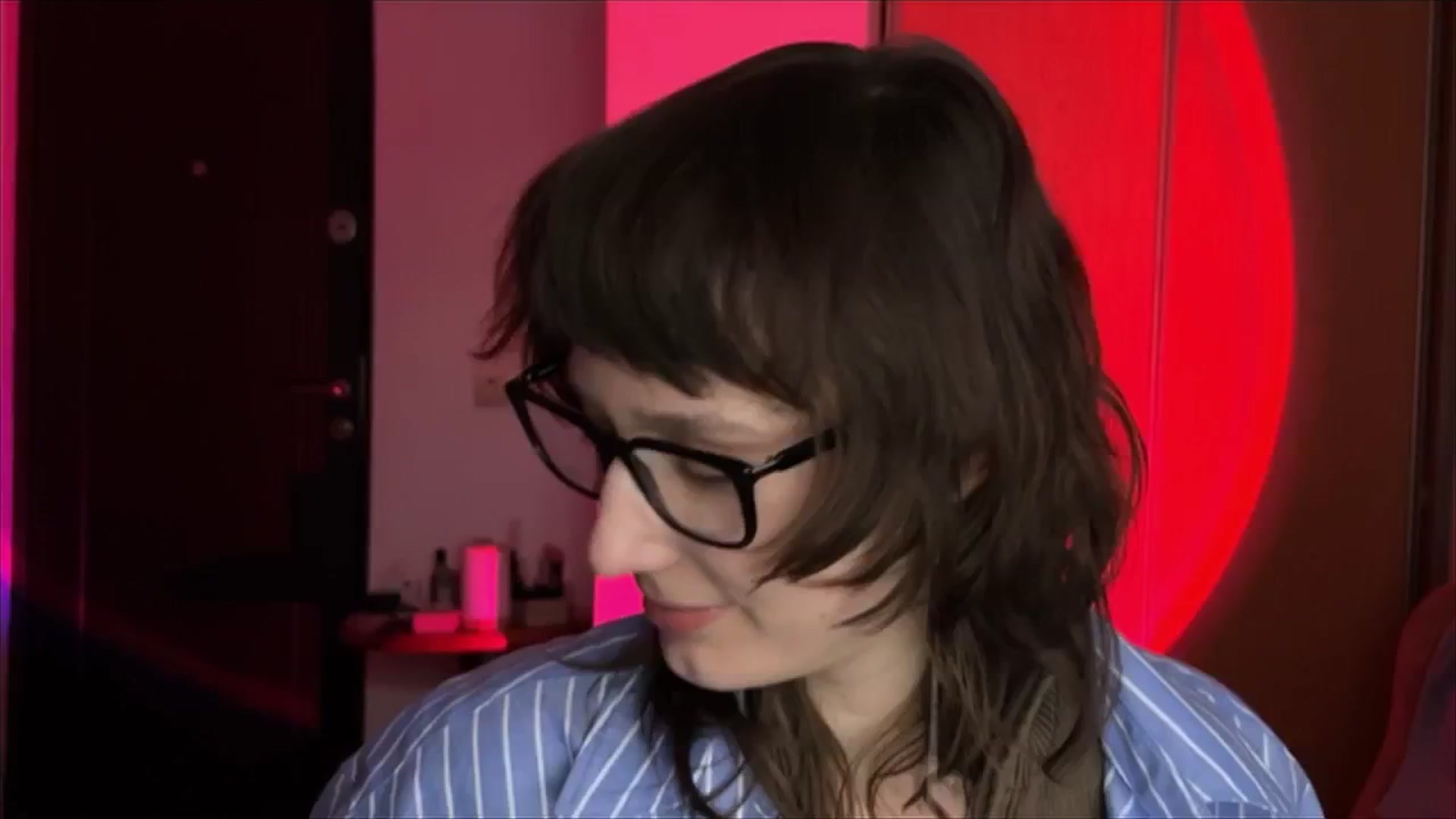 Gallery image thumbnail from LoooneyTunes's myfreecams stream on, 03/04/2025, 16:20 image 8 of 20