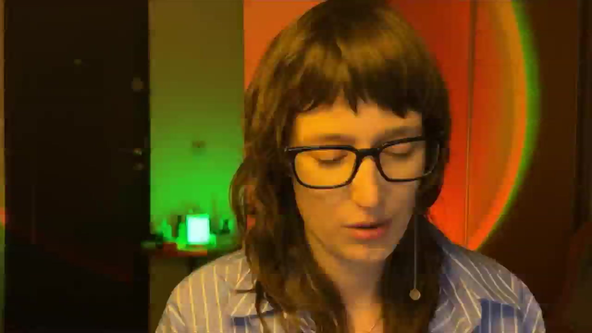 Gallery image thumbnail from LoooneyTunes's myfreecams stream on, 03/04/2025, 16:40 image 7 of 20