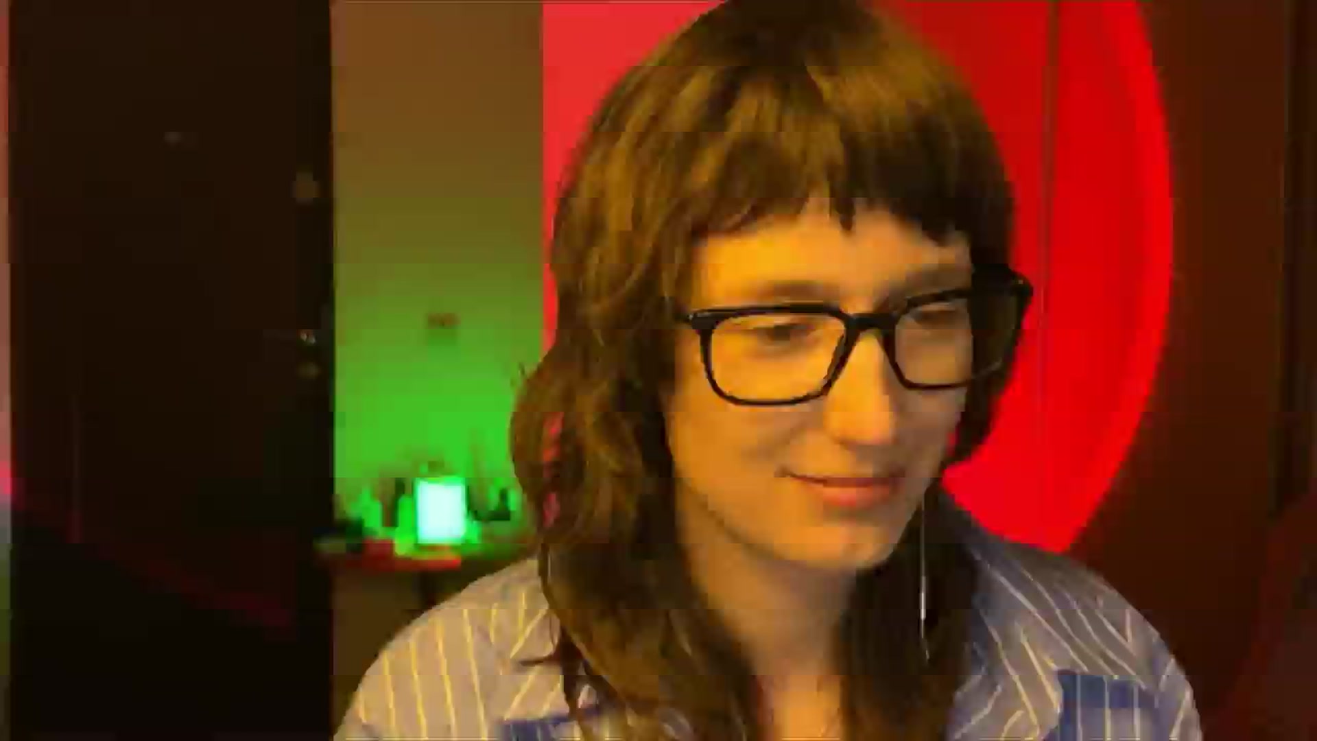 Gallery image thumbnail from LoooneyTunes's myfreecams stream on, 03/04/2025, 16:40 image 4 of 20