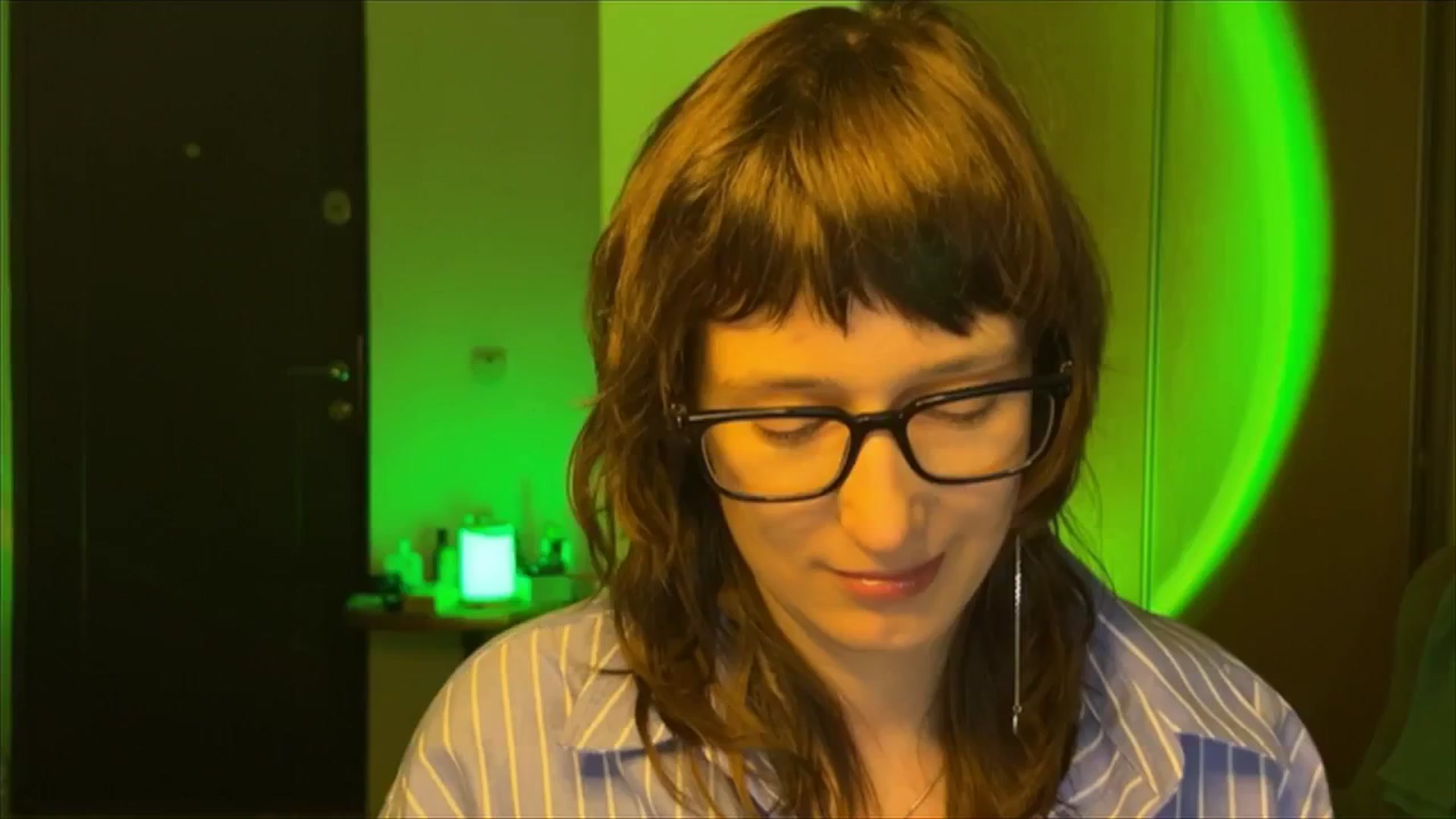 Gallery image thumbnail from LoooneyTunes's myfreecams stream on, 03/04/2025, 16:40 image 10 of 20