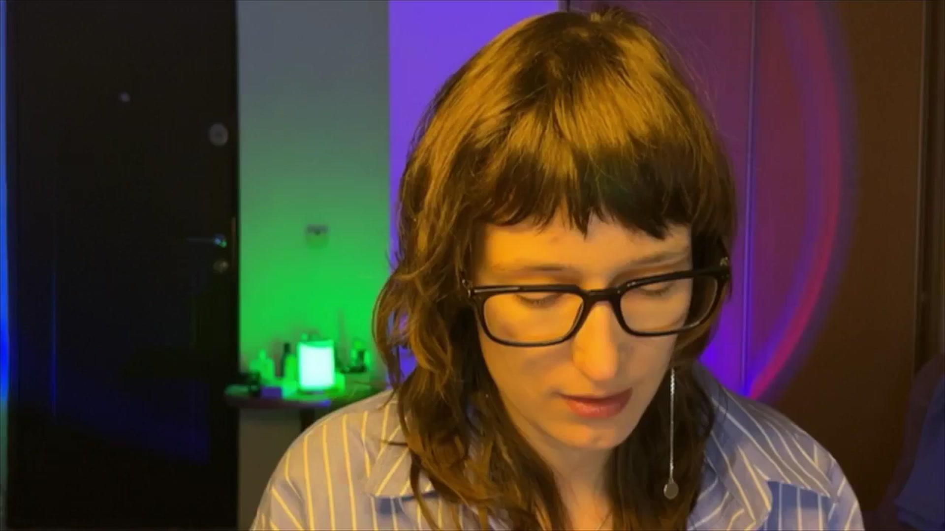 Gallery image thumbnail from LoooneyTunes's myfreecams stream on, 03/04/2025, 16:40 image 11 of 20