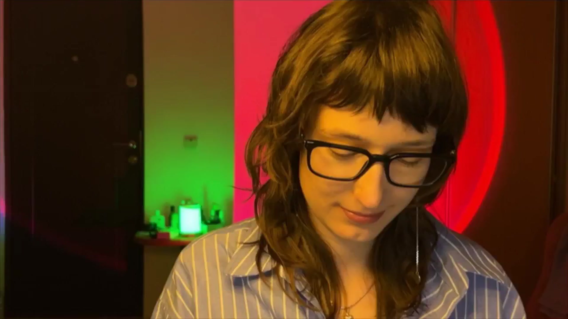 Gallery image thumbnail from LoooneyTunes's myfreecams stream on, 03/04/2025, 16:40 image 9 of 20