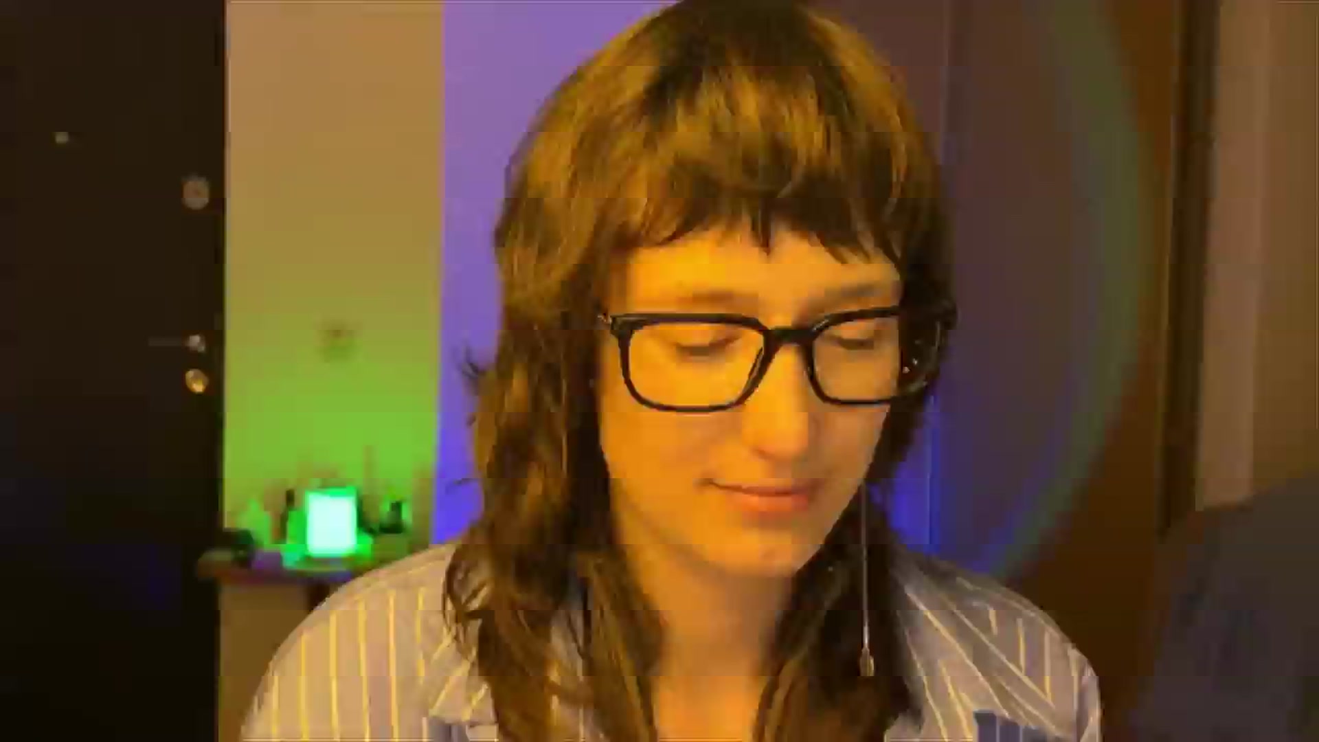 Gallery image thumbnail from LoooneyTunes's myfreecams stream on, 03/04/2025, 20:29 image 7 of 20