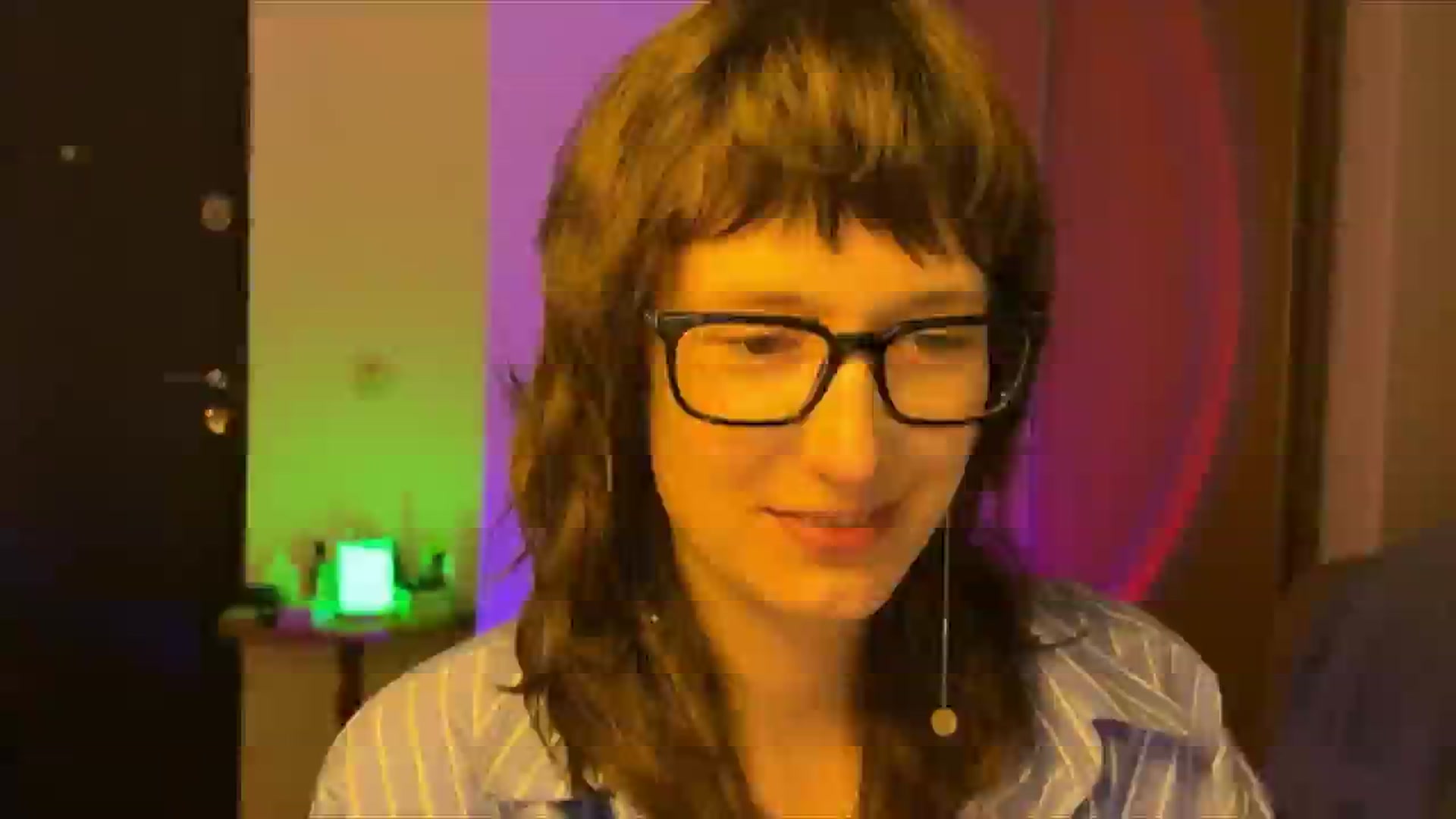 Gallery image thumbnail from LoooneyTunes's myfreecams stream on, 03/04/2025, 20:29 image 3 of 20