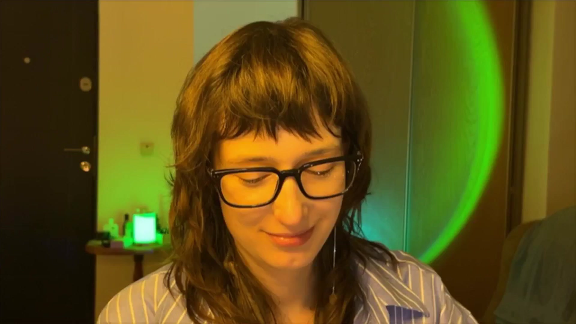 Gallery image thumbnail from LoooneyTunes's myfreecams stream on, 03/04/2025, 20:29 image 16 of 20