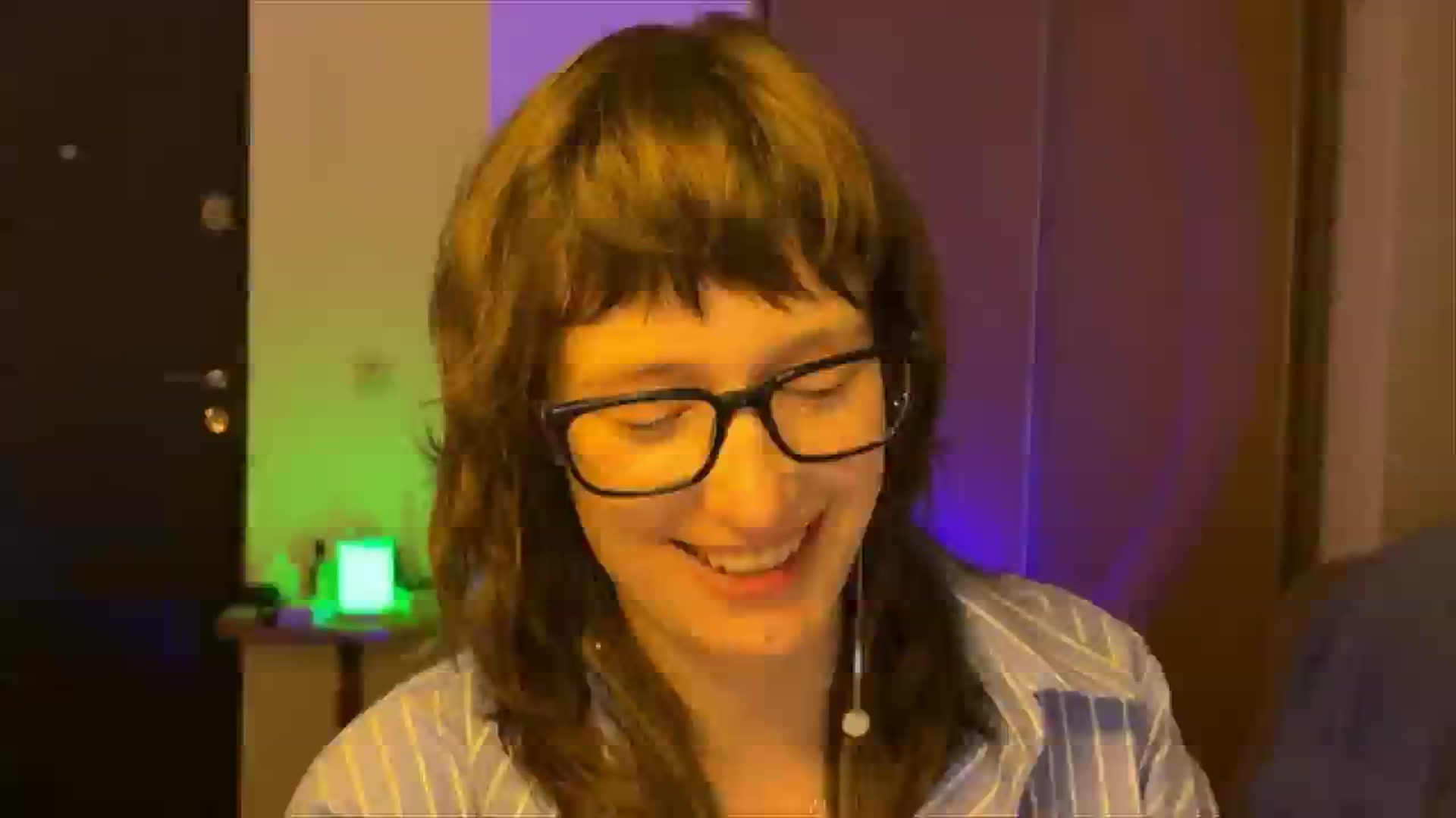 Gallery image thumbnail from LoooneyTunes's myfreecams stream on, 03/04/2025, 20:29 image 5 of 20