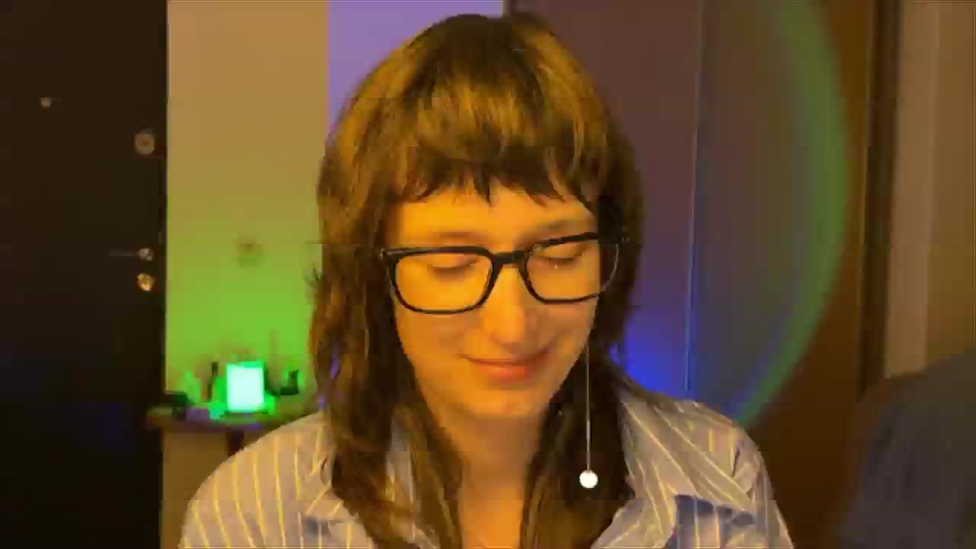 Gallery image thumbnail from LoooneyTunes's myfreecams stream on, 03/04/2025, 20:29 image 8 of 20