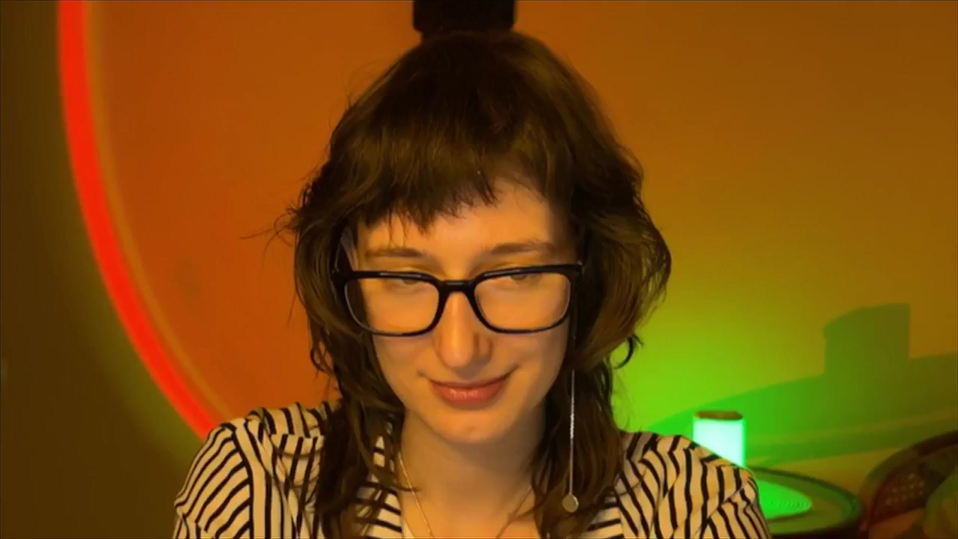 Gallery image thumbnail from LoooneyTunes's myfreecams stream on, 03/10/2025, 16:08 image 17 of 20