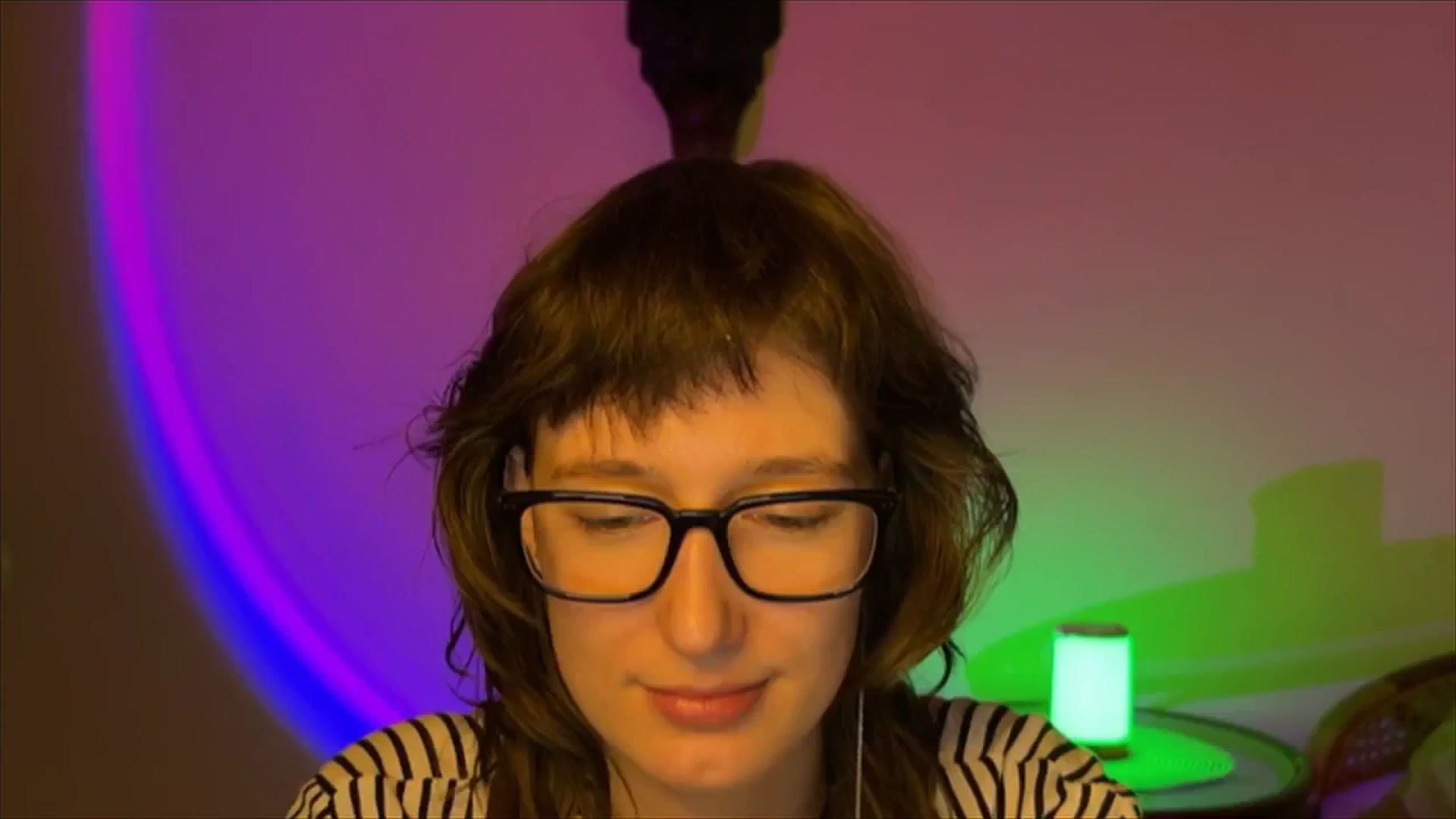 Gallery image thumbnail from LoooneyTunes's myfreecams stream on, 03/10/2025, 16:08 image 19 of 20
