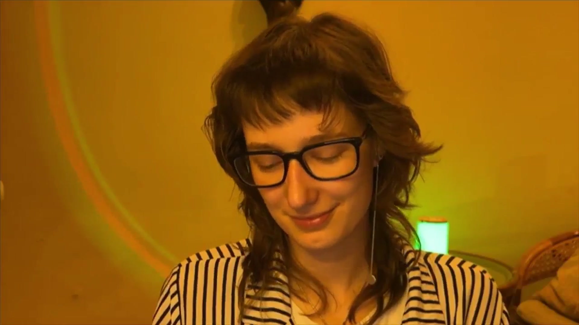 Gallery image thumbnail from LoooneyTunes's myfreecams stream on, 03/10/2025, 19:43 image 6 of 20