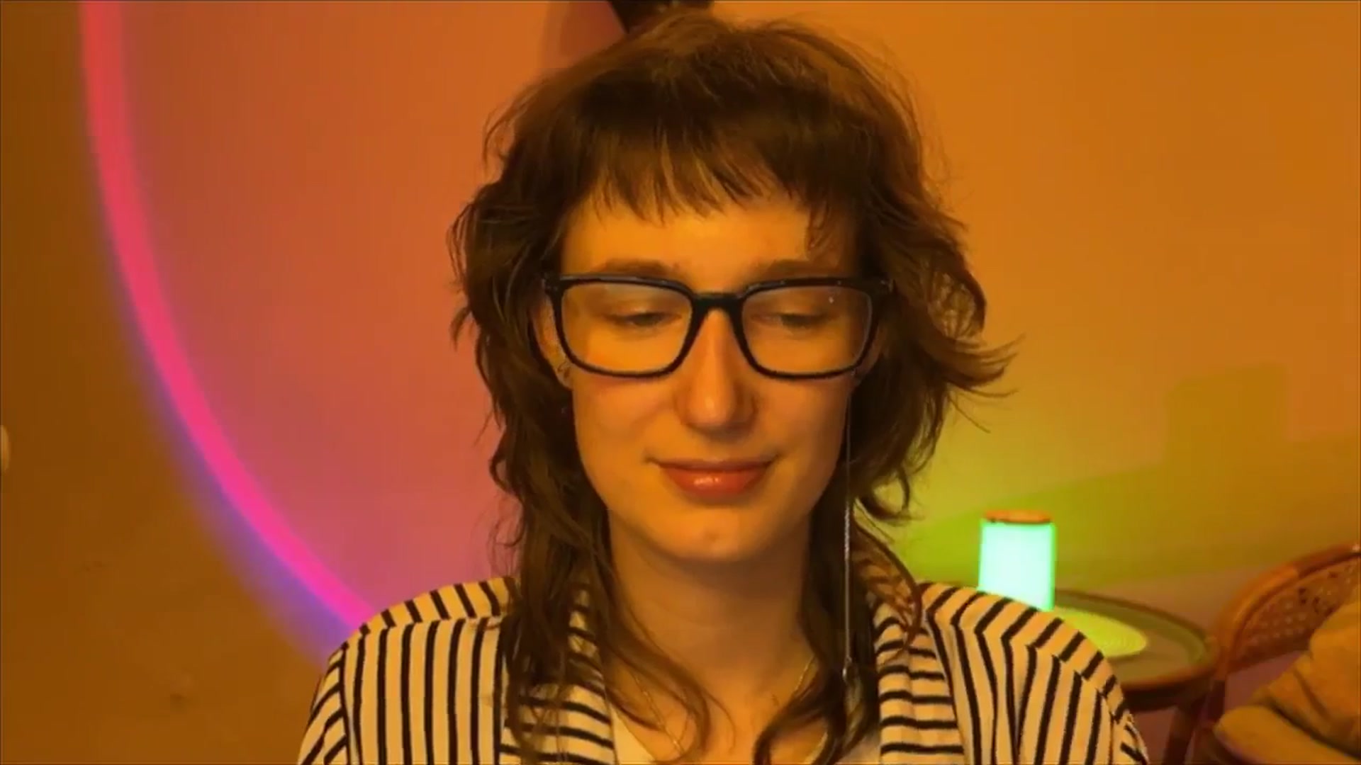 Gallery image thumbnail from LoooneyTunes's myfreecams stream on, 03/10/2025, 19:43 image 11 of 20