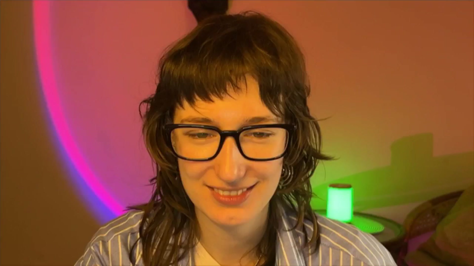 Gallery image thumbnail from LoooneyTunes's myfreecams stream on, 03/11/2025, 12:17 image 5 of 20