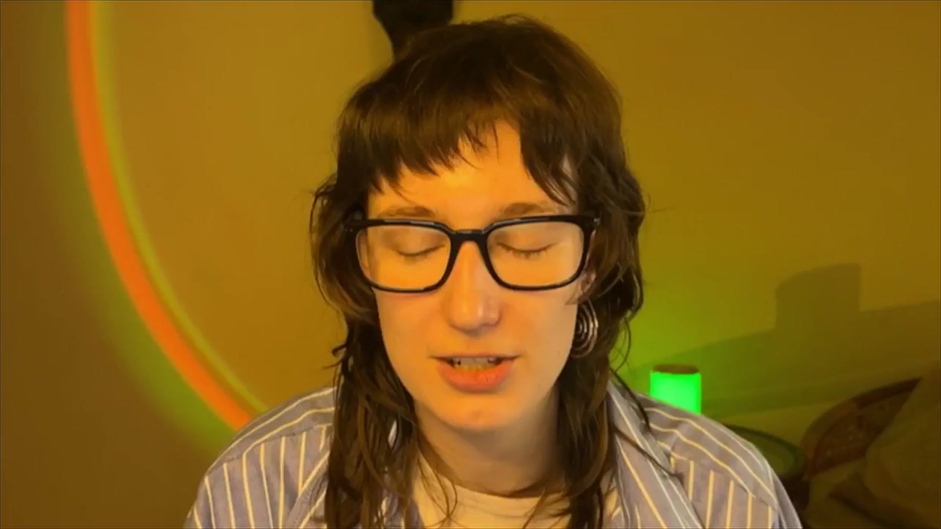 Gallery image thumbnail from LoooneyTunes's myfreecams stream on, 03/11/2025, 12:17 image 10 of 20