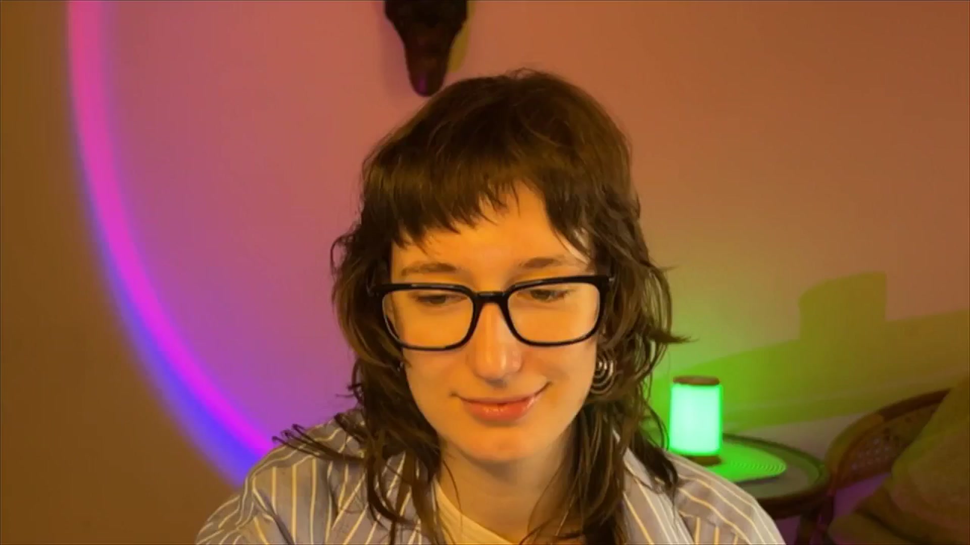 Gallery image thumbnail from LoooneyTunes's myfreecams stream on, 03/11/2025, 12:17 image 2 of 20