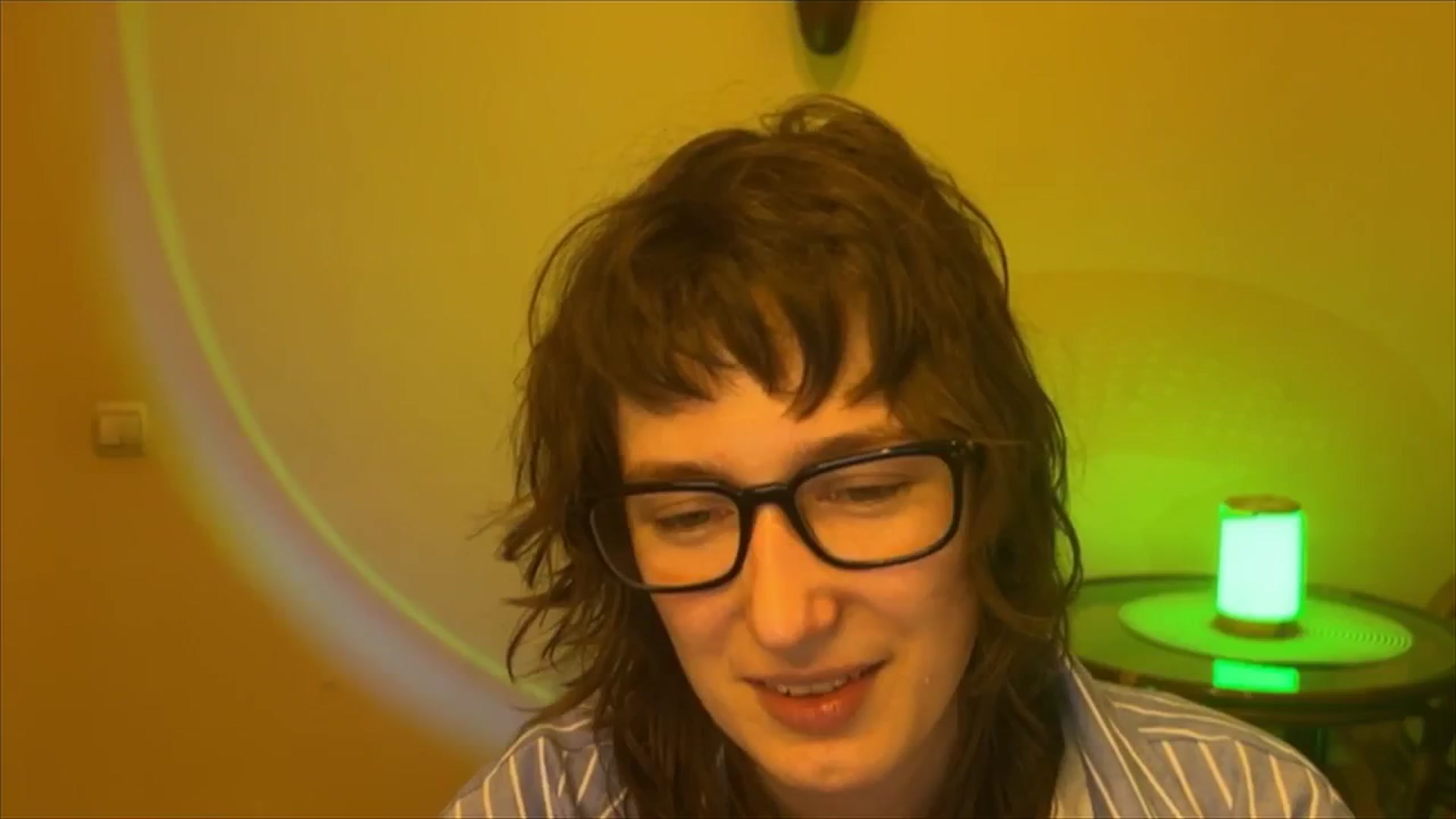 Gallery image thumbnail from LoooneyTunes's myfreecams stream on, 03/11/2025, 22:15 image 1 of 20