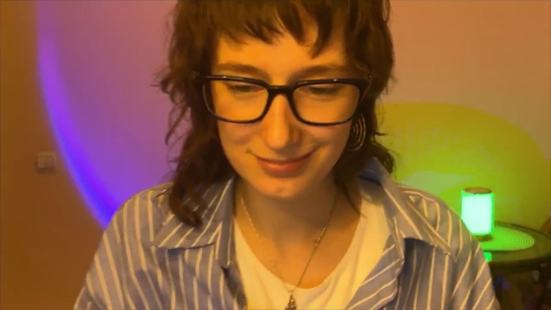 Gallery image thumbnail from LoooneyTunes's myfreecams stream on, 03/11/2025, 22:15 image 19 of 20