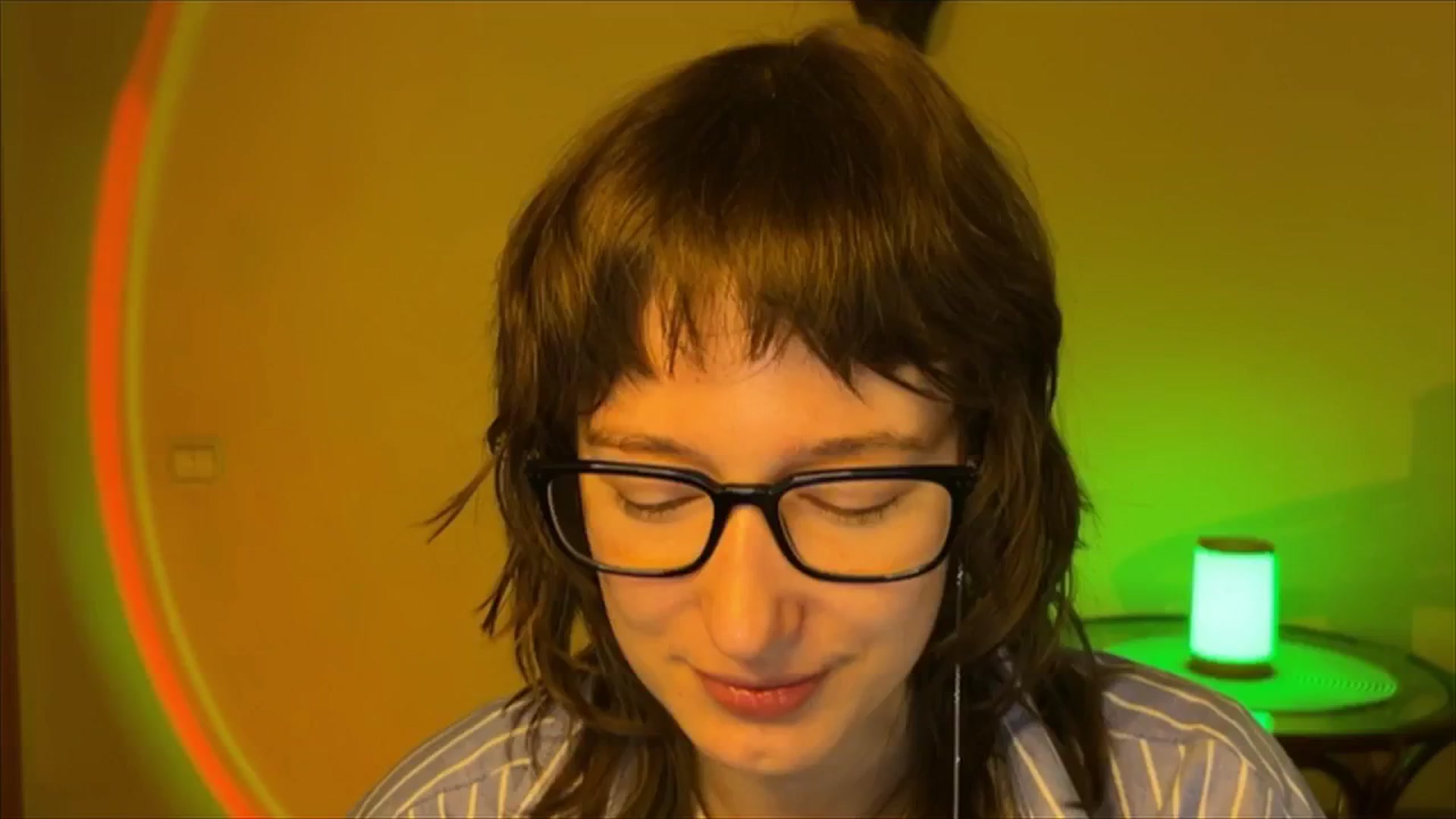Gallery image thumbnail from LoooneyTunes's myfreecams stream on, 03/17/2025, 11:03 image 10 of 20