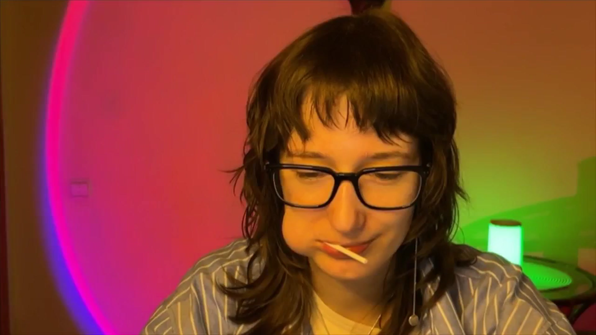 Gallery image thumbnail from LoooneyTunes's myfreecams stream on, 03/17/2025, 12:10 image 11 of 20