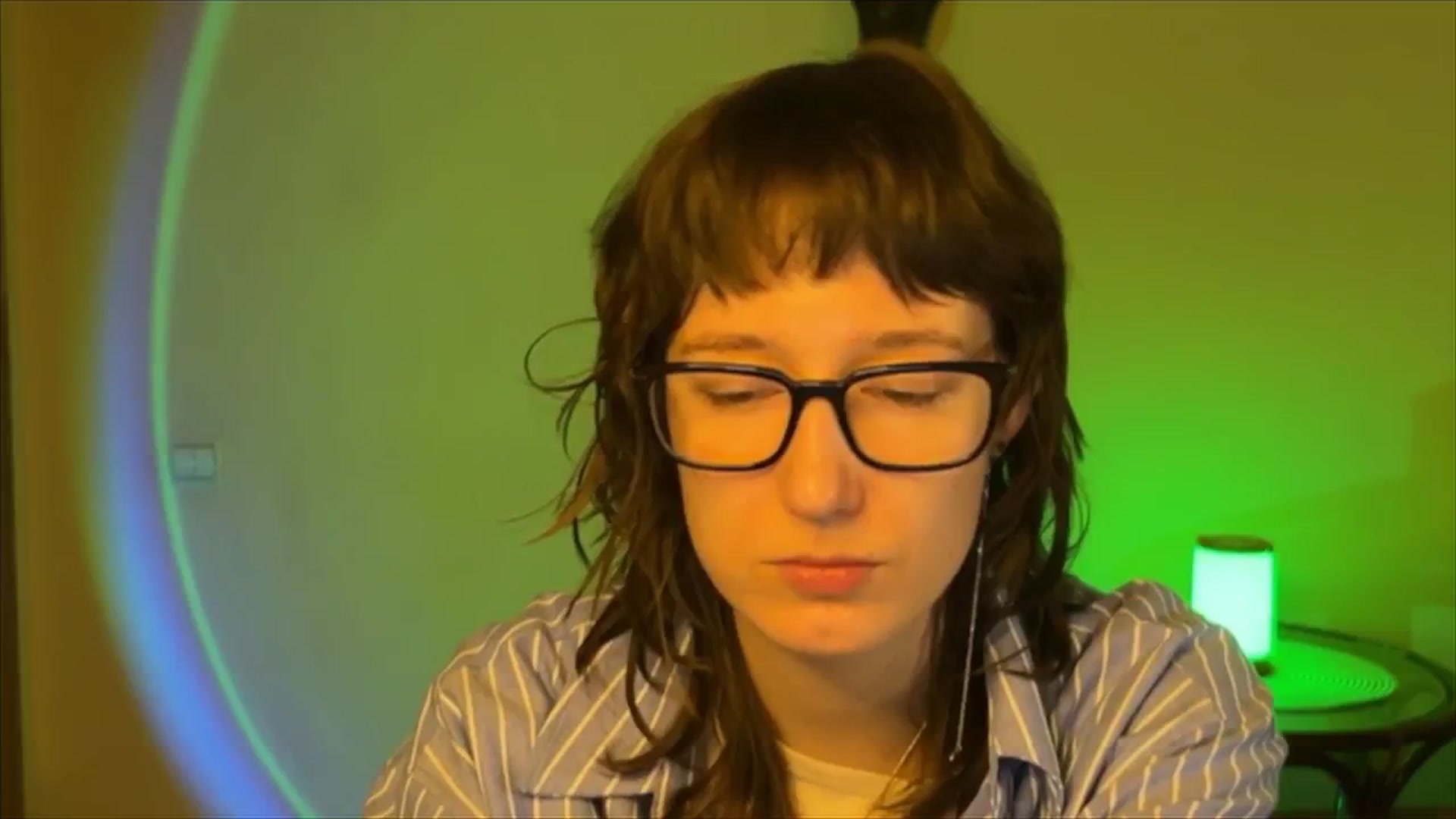 Gallery image thumbnail from LoooneyTunes's myfreecams stream on, 03/17/2025, 13:18 image 9 of 20