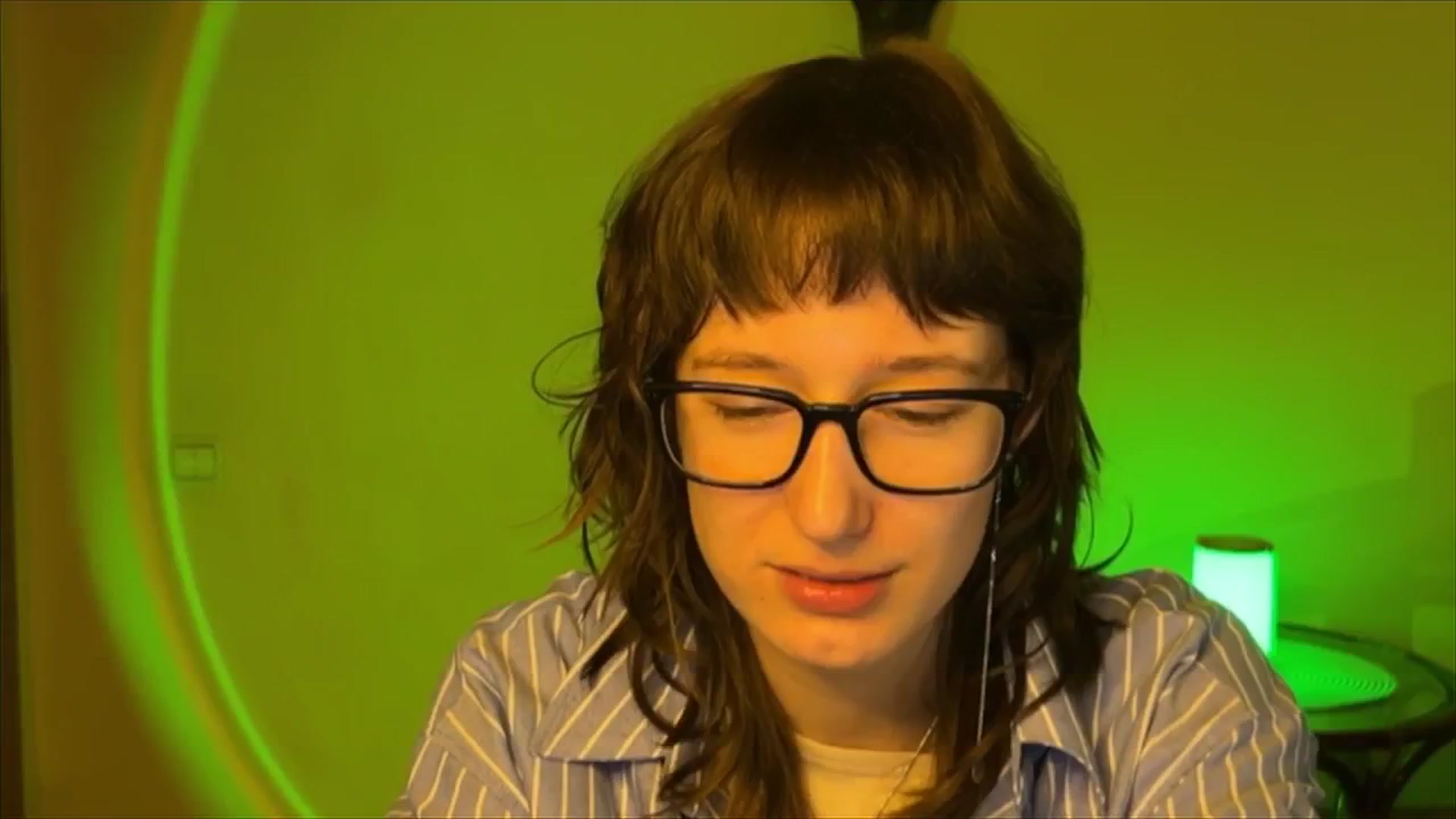 Gallery image thumbnail from LoooneyTunes's myfreecams stream on, 03/17/2025, 13:18 image 5 of 20