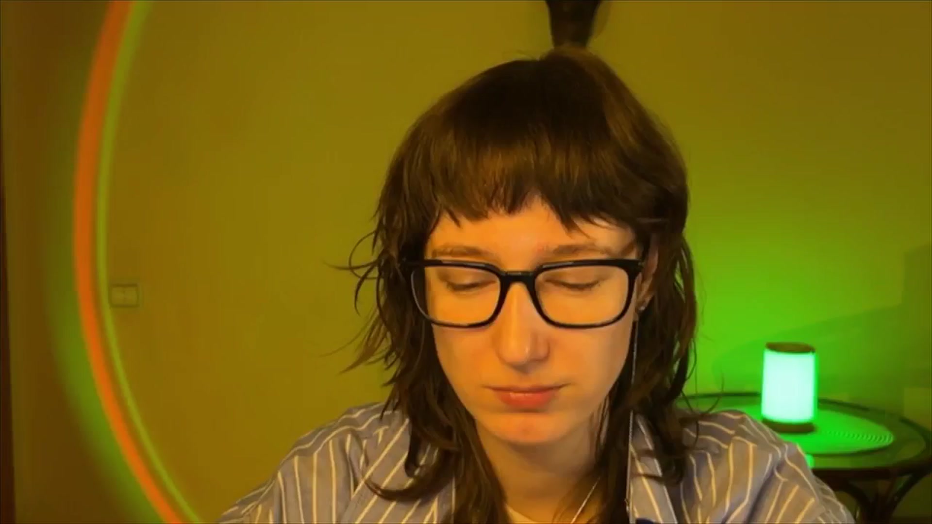 Gallery image thumbnail from LoooneyTunes's myfreecams stream on, 03/17/2025, 13:18 image 2 of 20