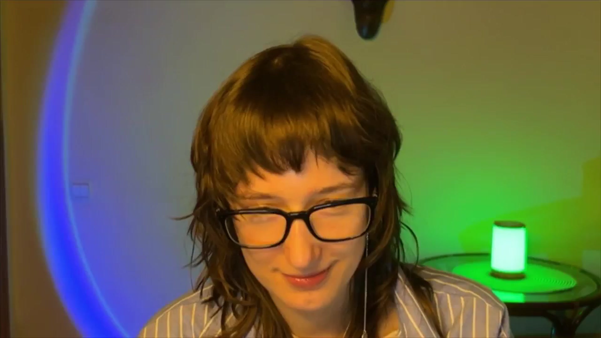 Gallery image thumbnail from LoooneyTunes's myfreecams stream on, 03/17/2025, 13:18 image 15 of 20