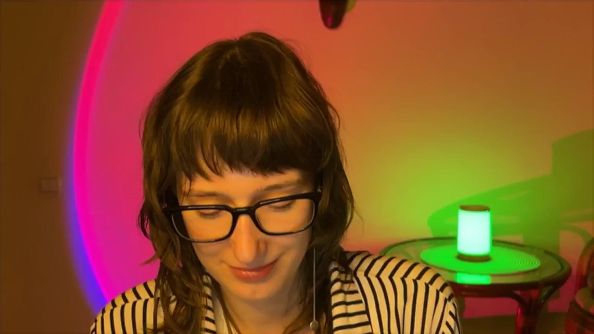Gallery image thumbnail from LoooneyTunes's myfreecams stream on, 03/17/2025, 21:46 image 15 of 20