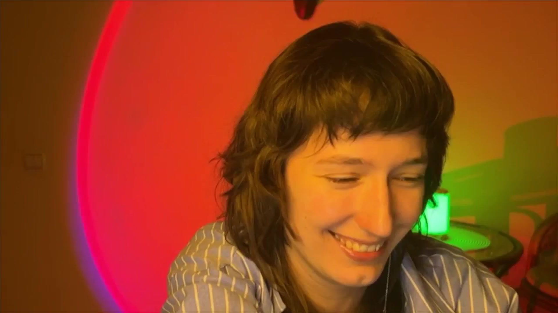 Gallery image thumbnail from LoooneyTunes's myfreecams stream on, 03/19/2025, 19:11 image 8 of 20