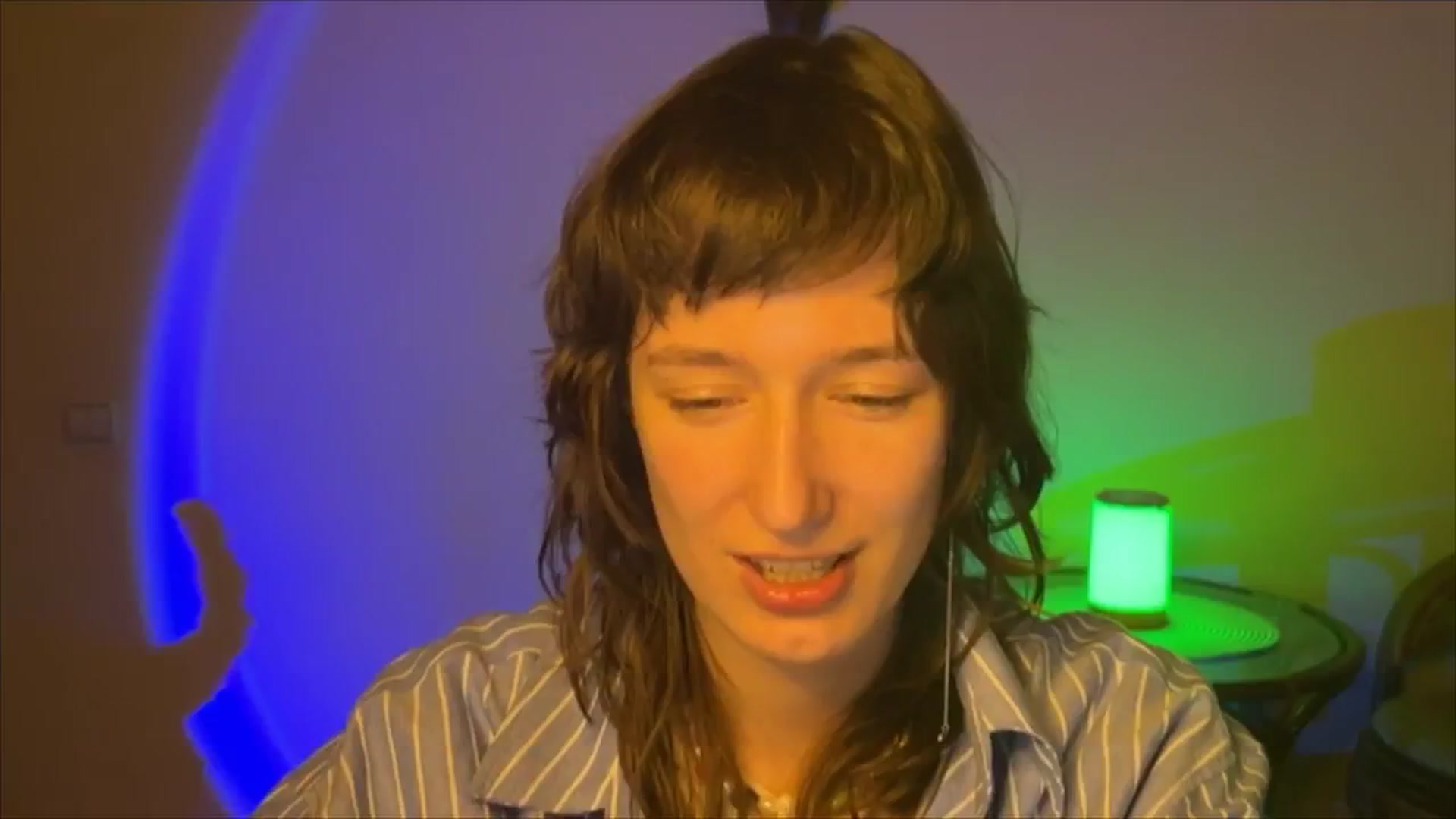 Gallery image thumbnail from LoooneyTunes's myfreecams stream on, 03/19/2025, 19:11 image 14 of 20