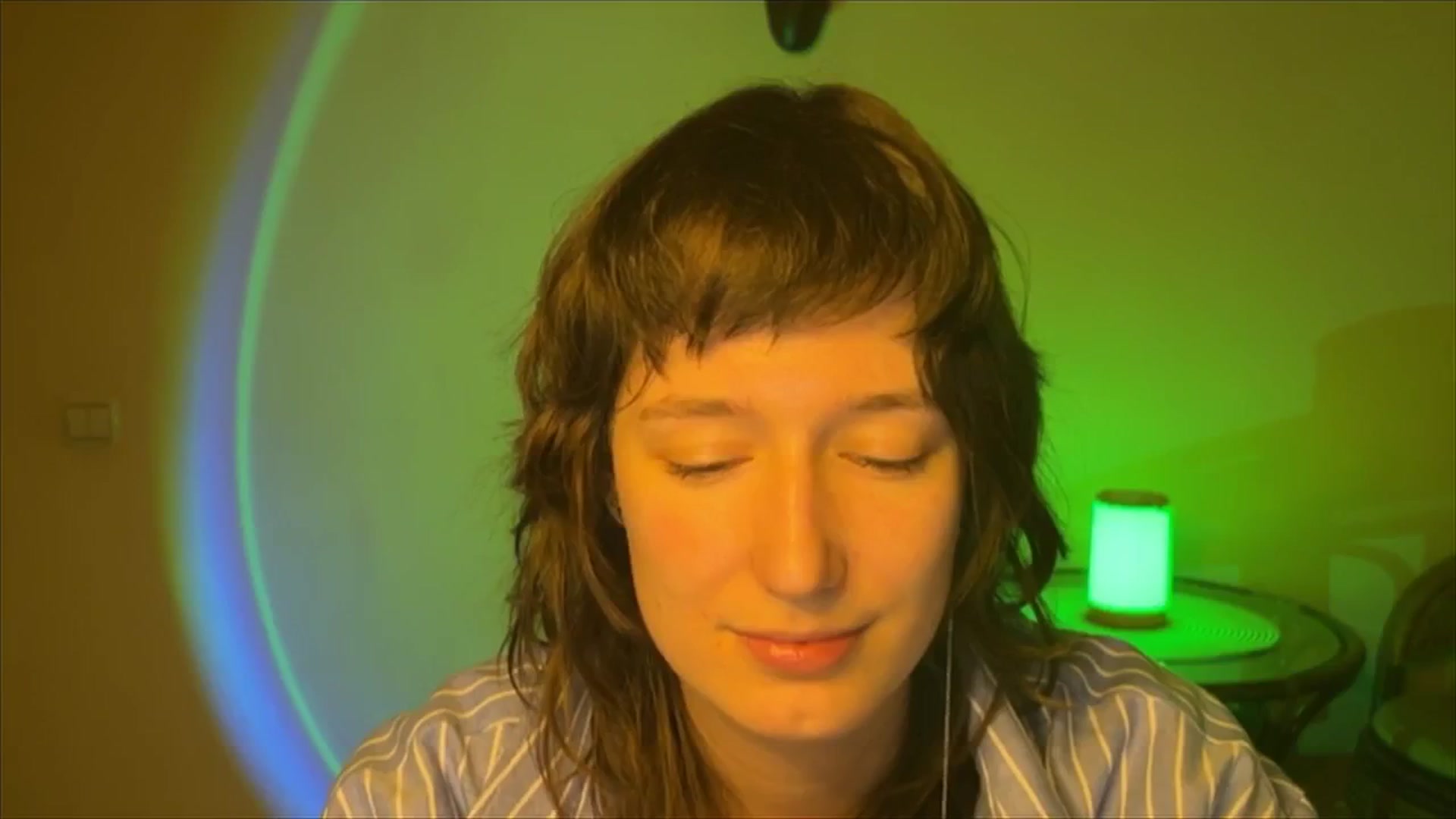 Gallery image thumbnail from LoooneyTunes's myfreecams stream on, 03/19/2025, 19:11 image 9 of 20