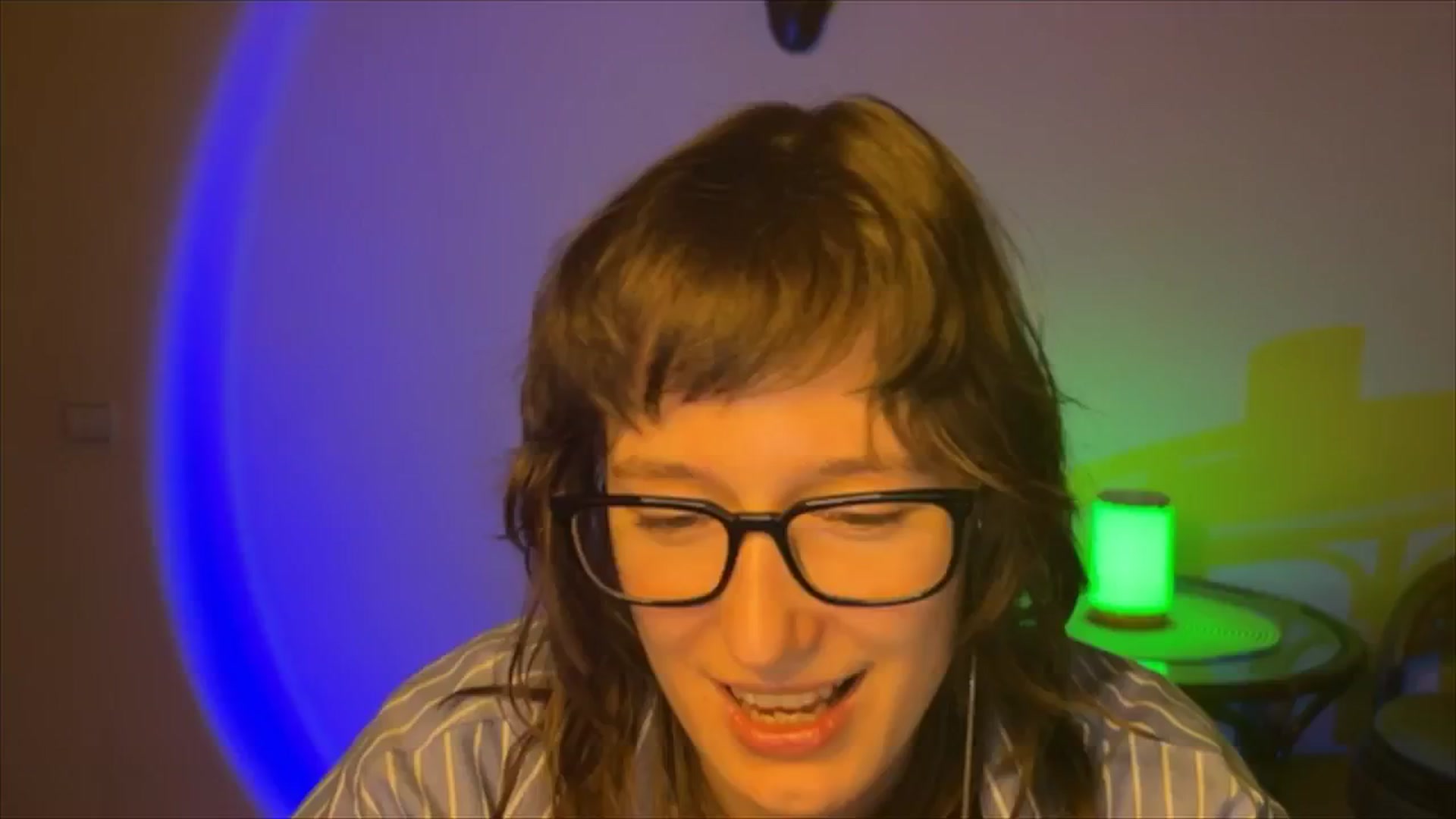 Gallery image thumbnail from LoooneyTunes's myfreecams stream on, 03/19/2025, 19:35 image 2 of 20