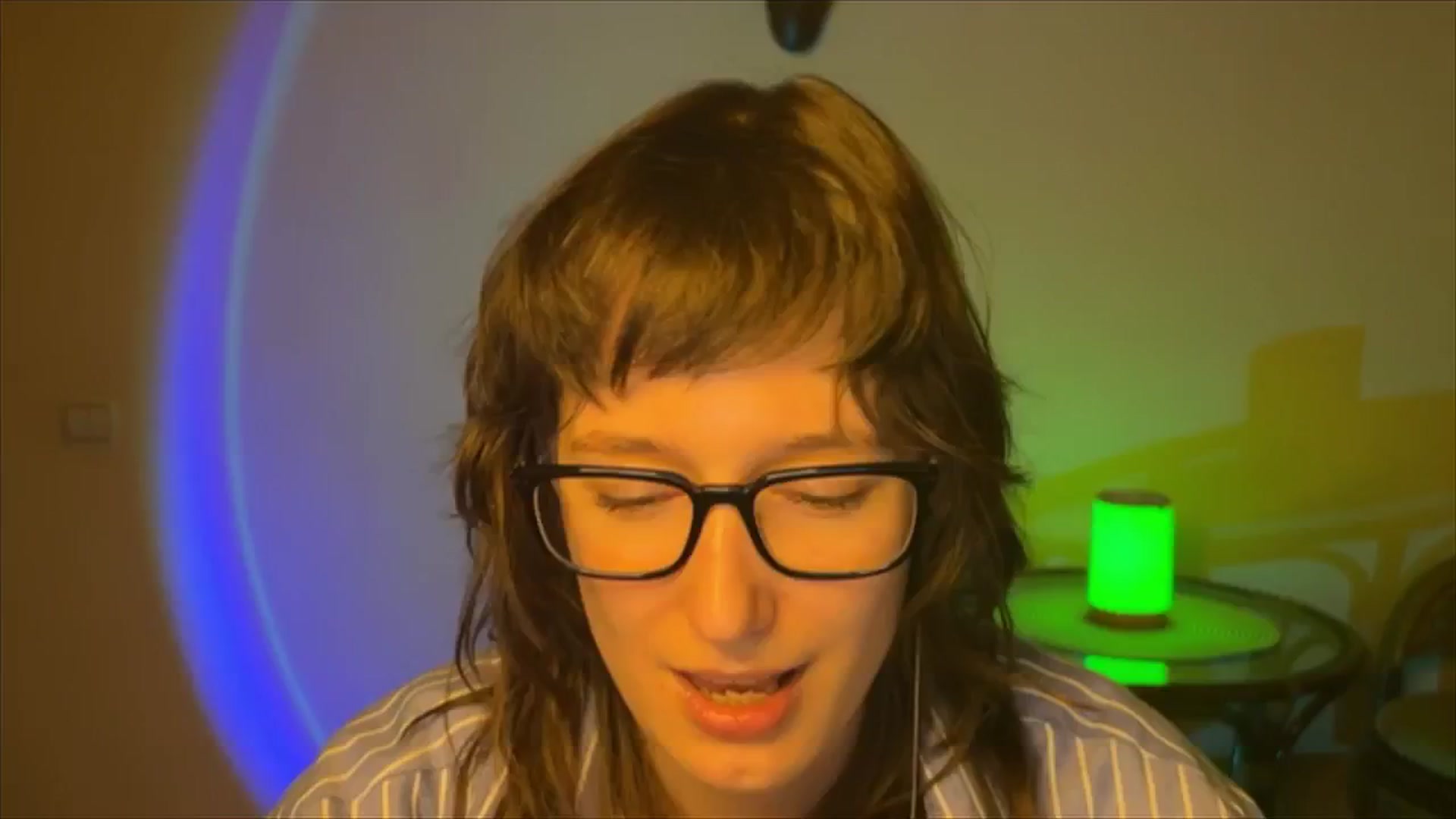 Gallery image thumbnail from LoooneyTunes's myfreecams stream on, 03/19/2025, 19:35 image 10 of 20