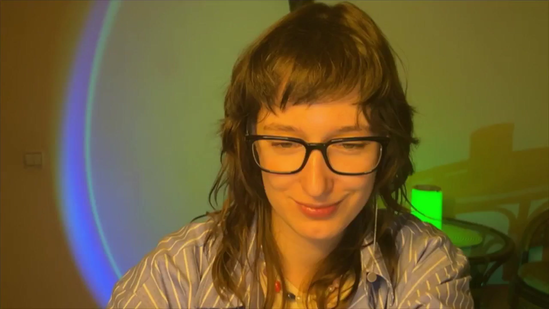 Gallery image thumbnail from LoooneyTunes's myfreecams stream on, 03/19/2025, 19:35 image 14 of 20