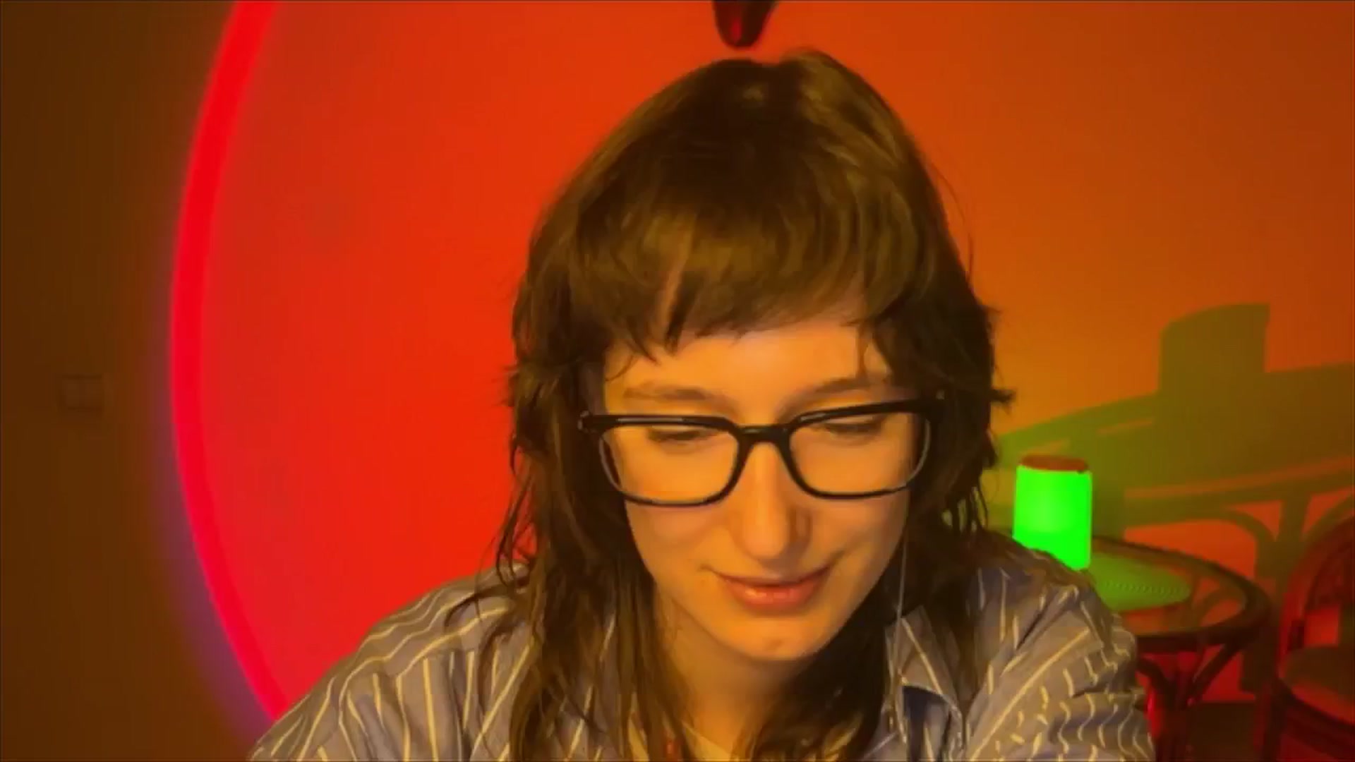 Gallery image thumbnail from LoooneyTunes's myfreecams stream on, 03/19/2025, 19:35 image 11 of 20