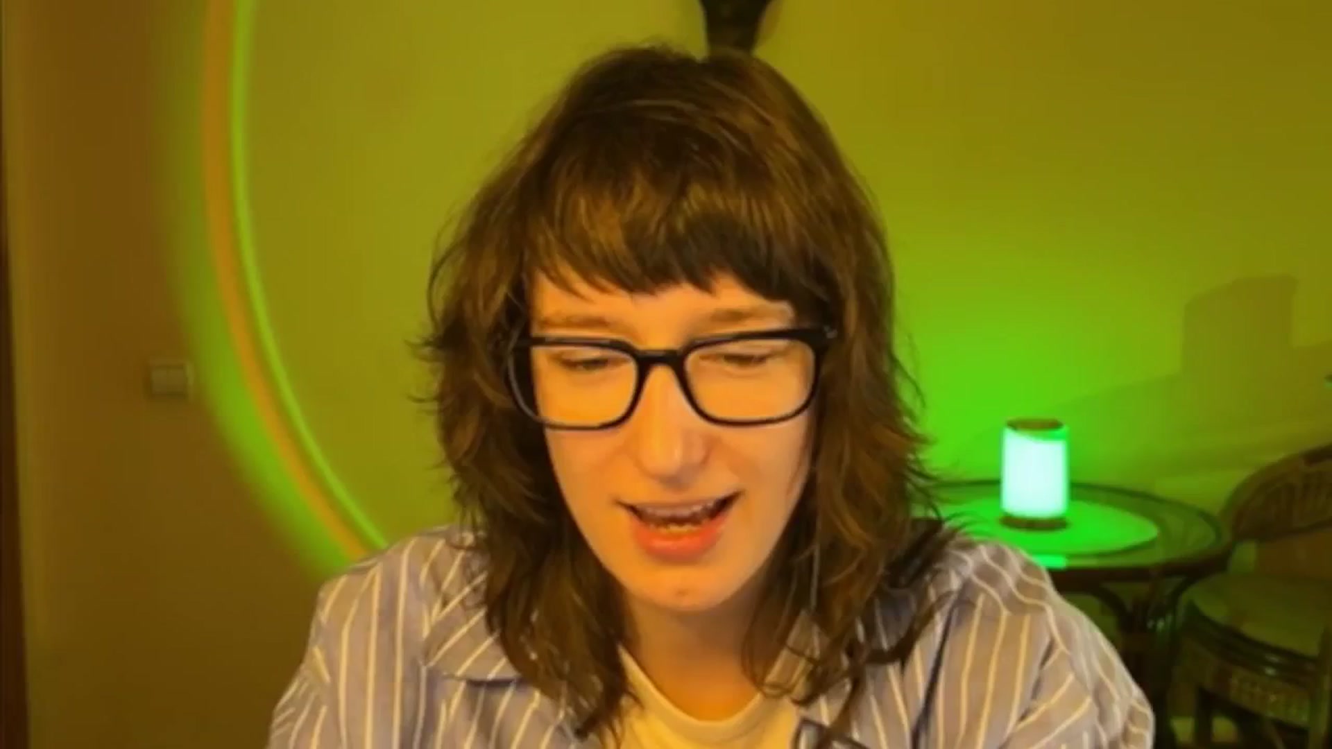 Gallery image thumbnail from LoooneyTunes's myfreecams stream on, 03/26/2025, 12:21 image 12 of 20