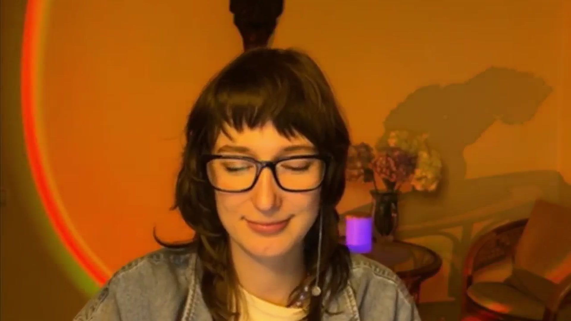 Gallery image thumbnail from LoooneyTunes's myfreecams stream on, 04/01/2025, 18:30 image 19 of 20