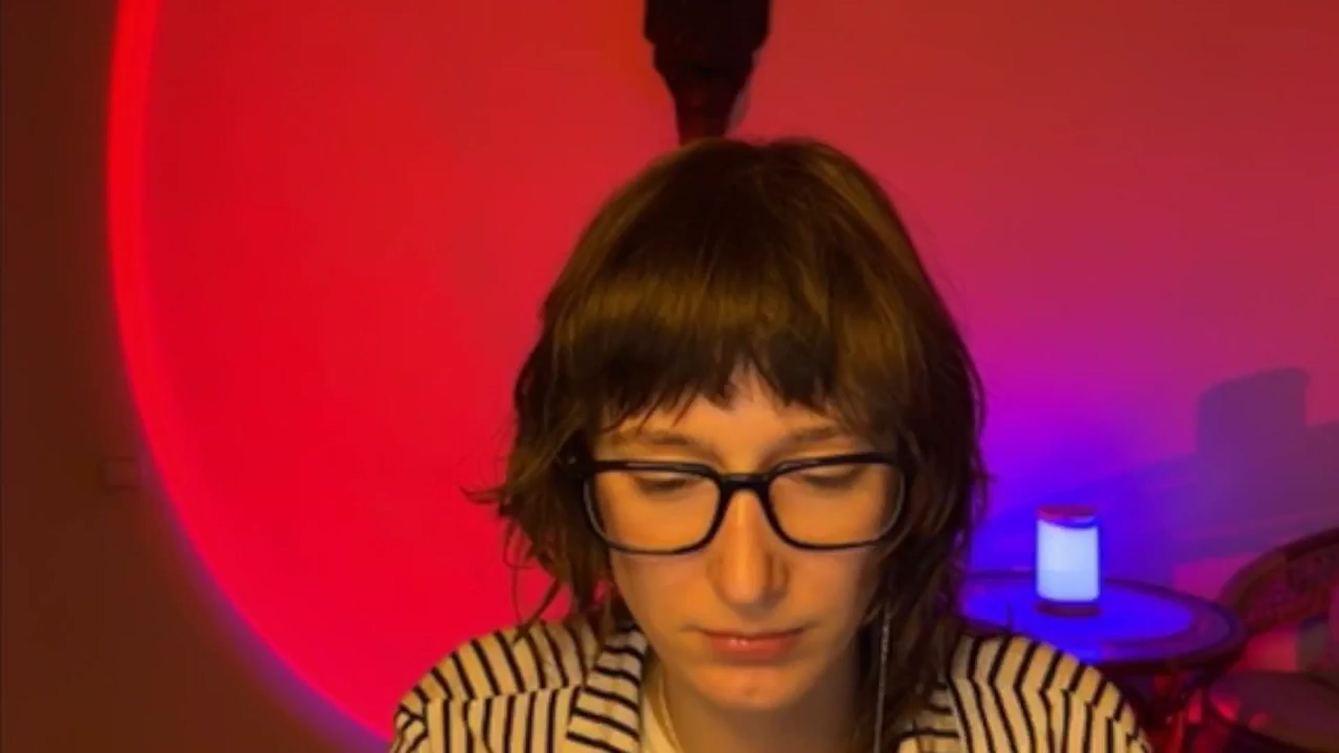 Gallery image thumbnail from LoooneyTunes's myfreecams stream on, 04/02/2025, 21:01 image 7 of 20