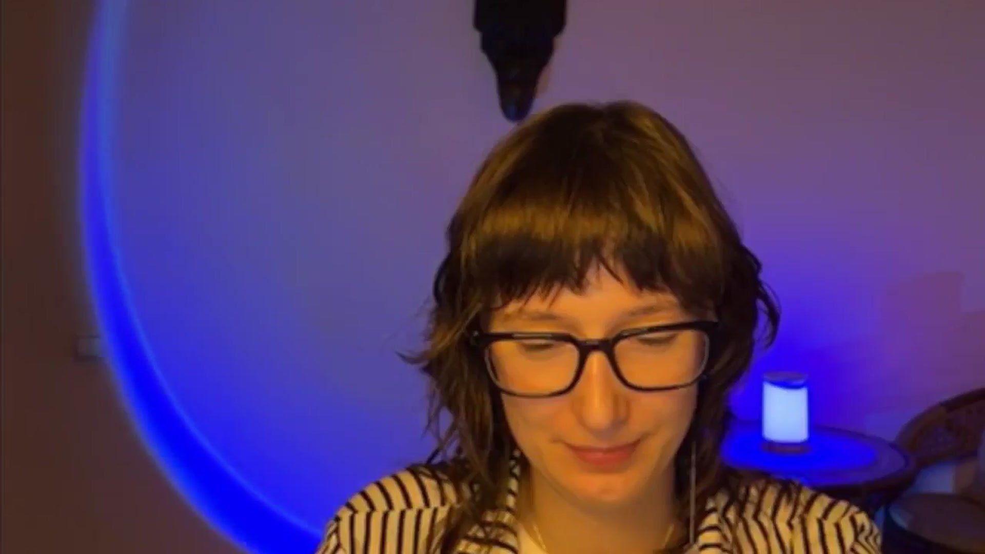 Gallery image thumbnail from LoooneyTunes's myfreecams stream on, 04/02/2025, 21:01 image 18 of 20