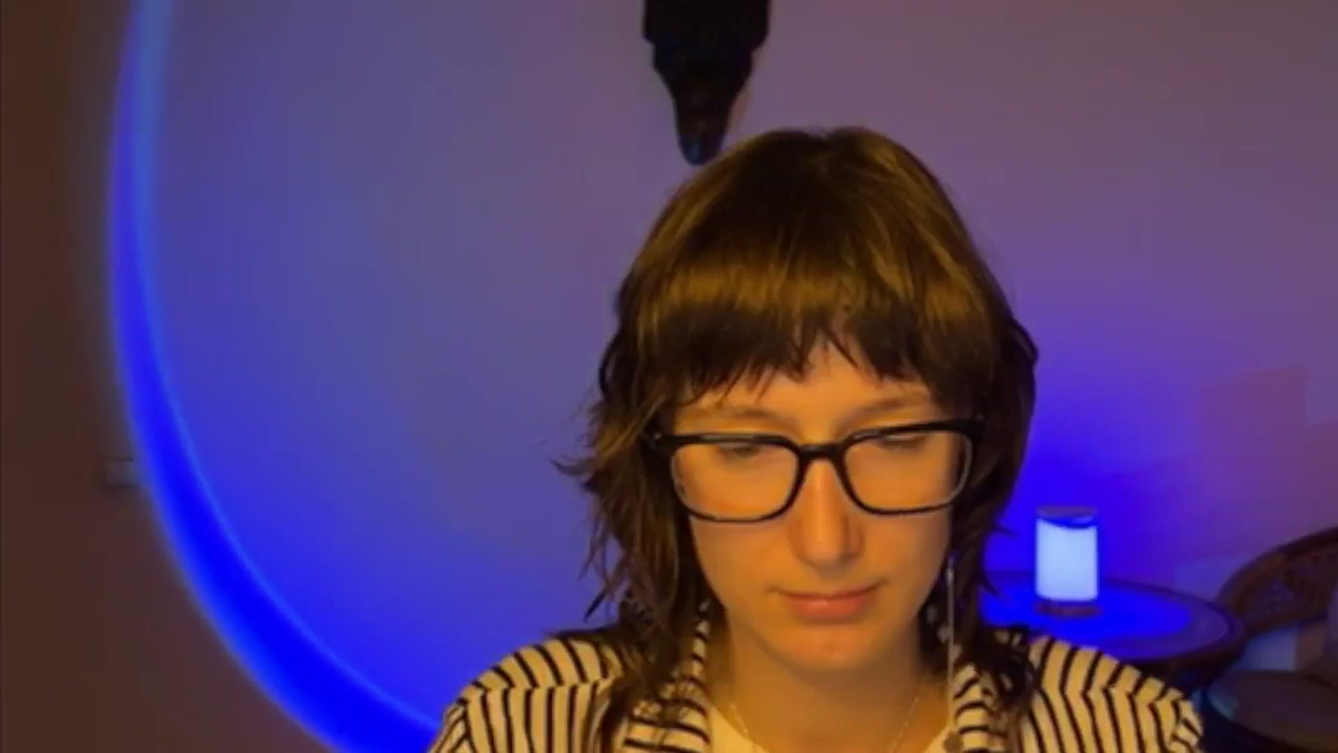 Gallery image thumbnail from LoooneyTunes's myfreecams stream on, 04/02/2025, 21:01 image 16 of 20